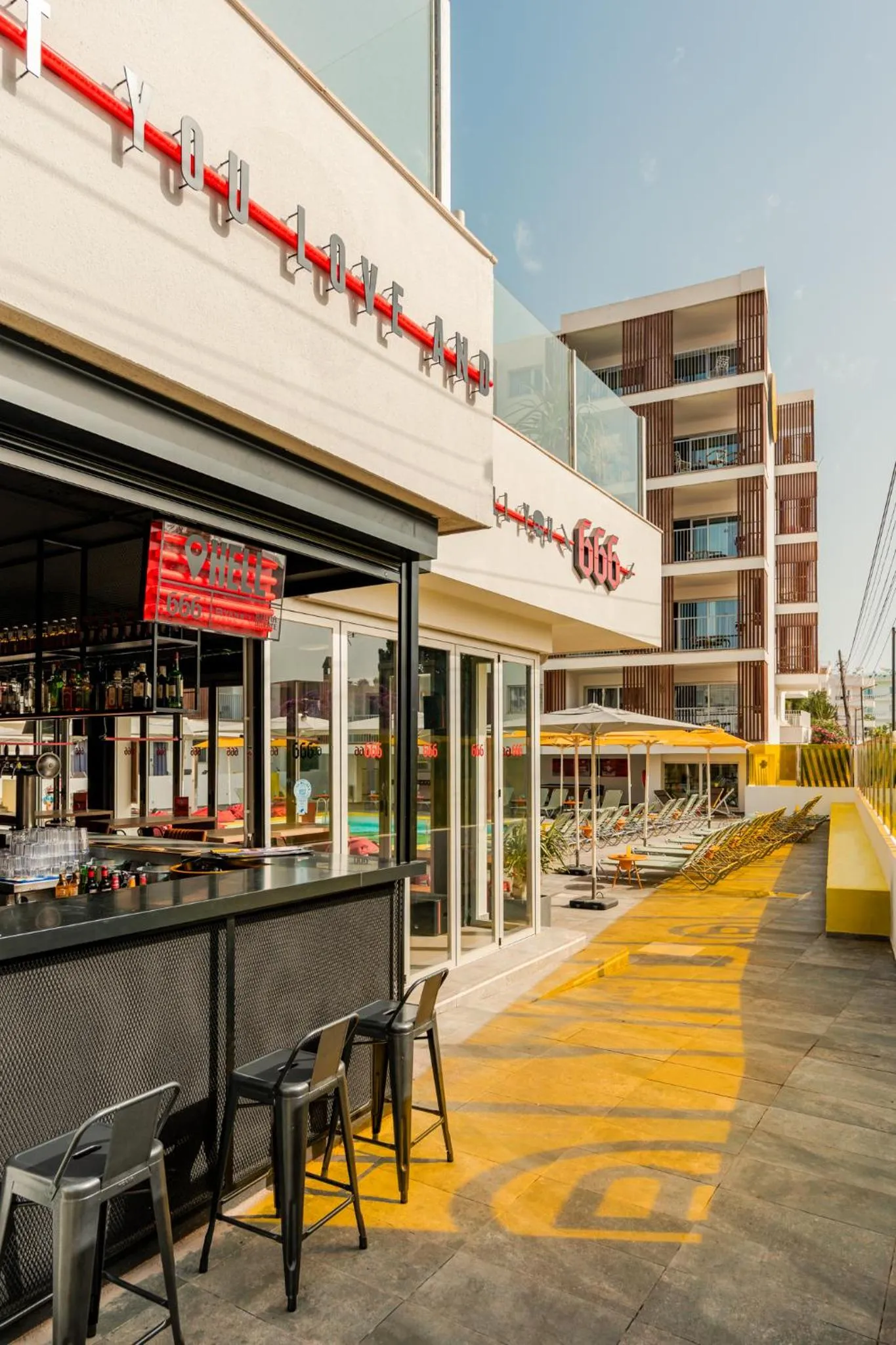 Lounge or bar in Ryans Ibiza Apartments - Only Adults