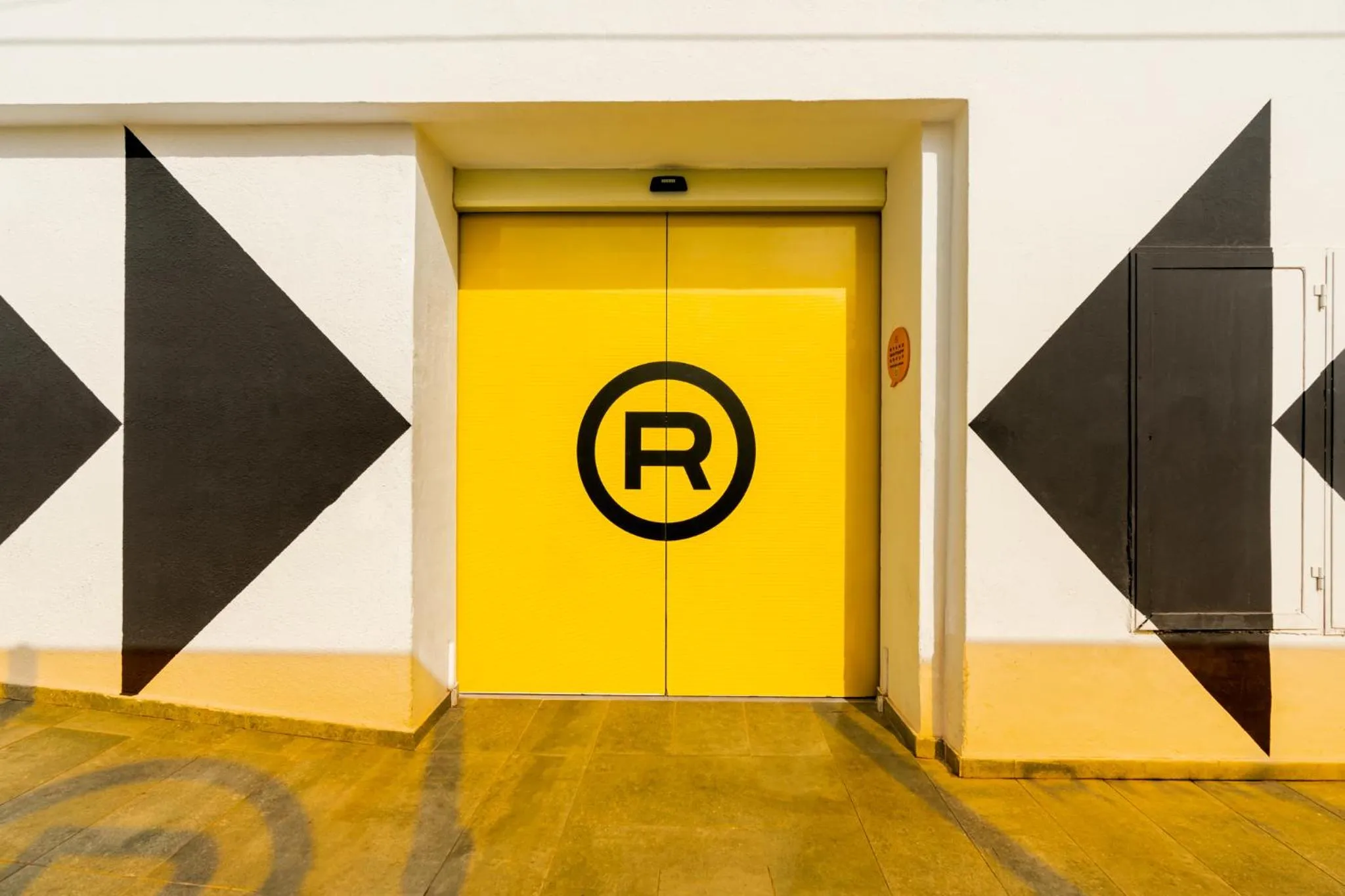 elevator in Ryans Ibiza Apartments - Only Adults