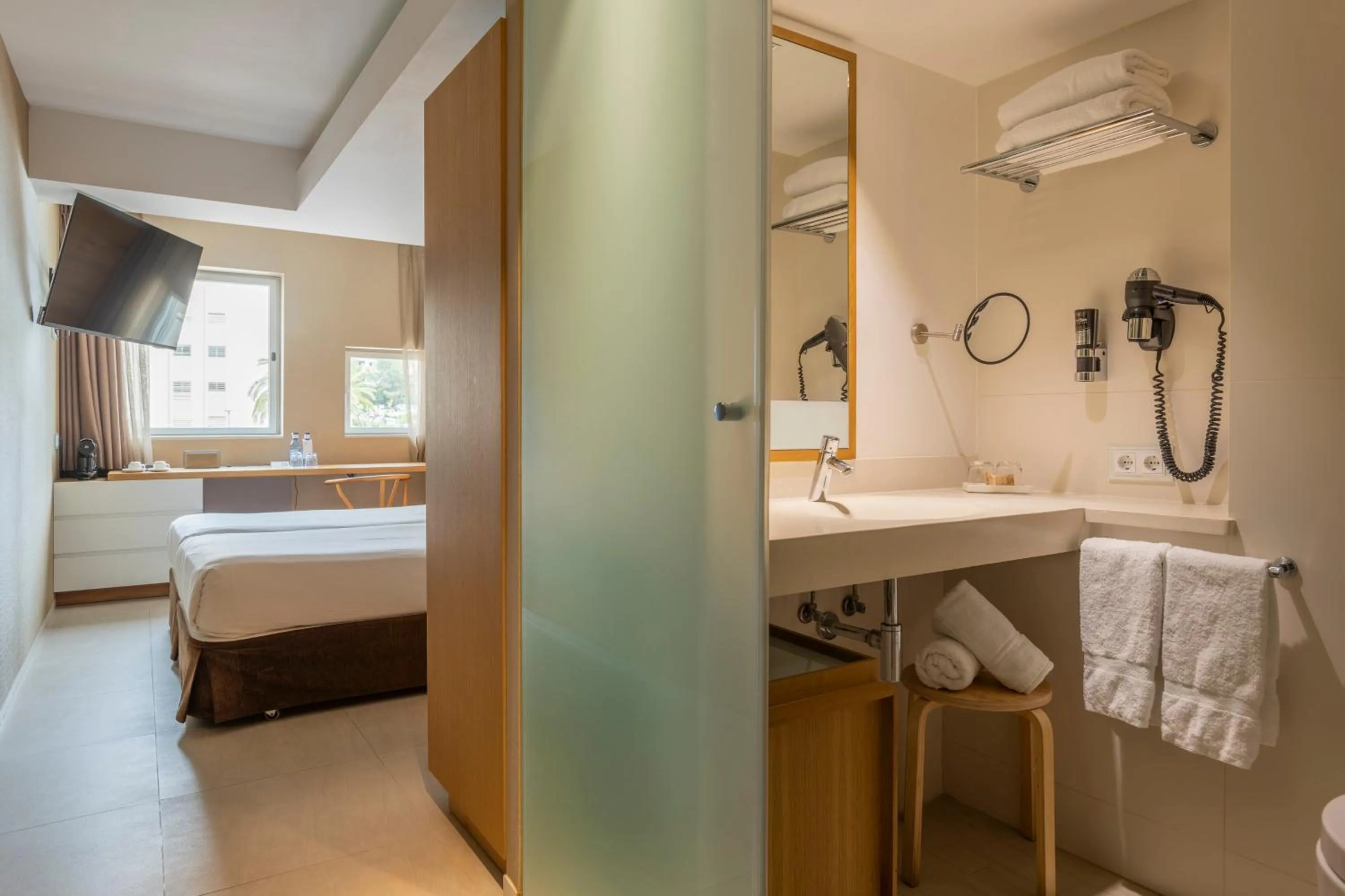 Photo of the whole room, Bed in Leonardo Boutique Hotel Mallorca Port Portals - Adults only