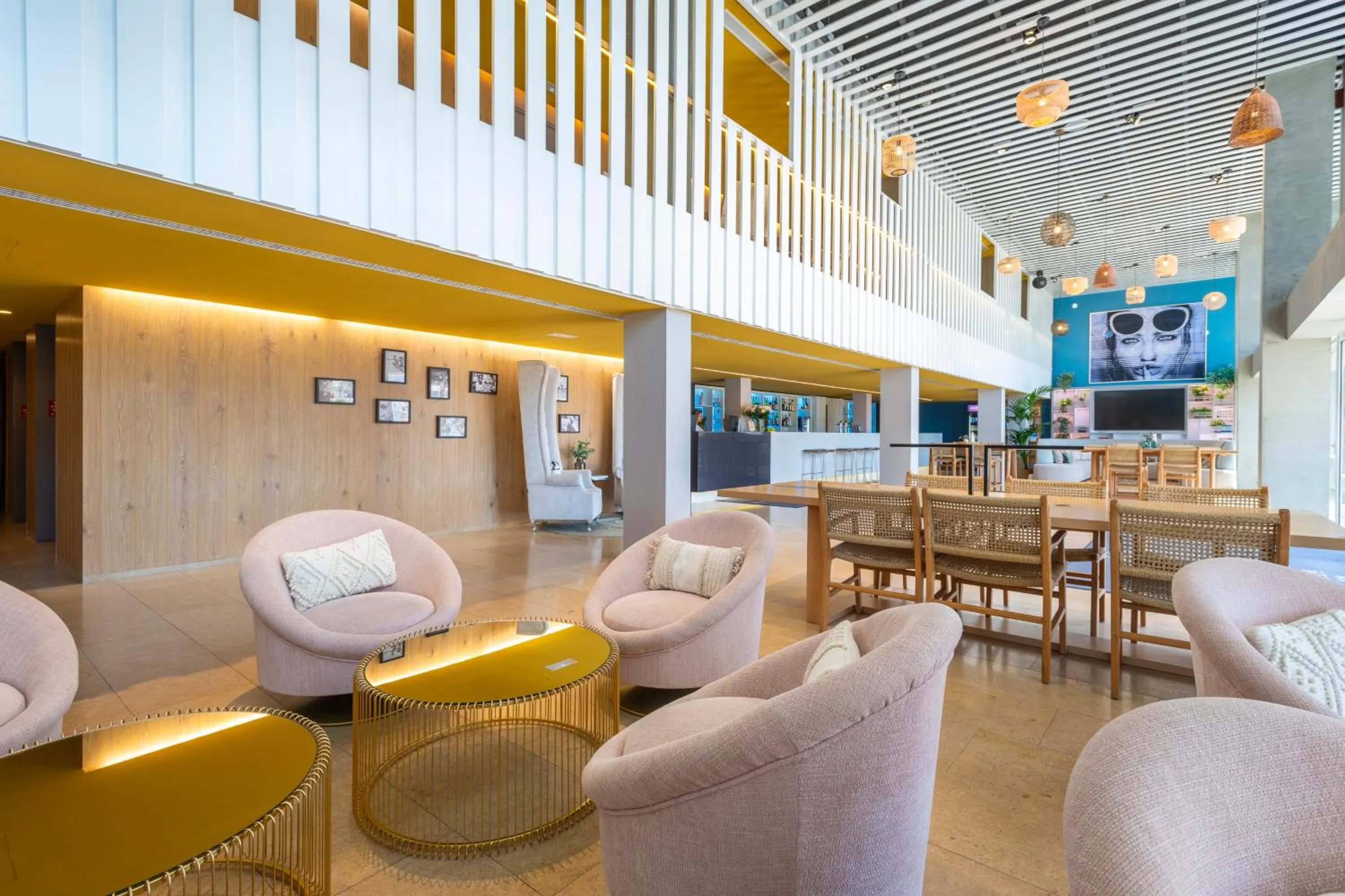 Lobby or reception in Leonardo Boutique Hotel Mallorca Port Portals - Adults only