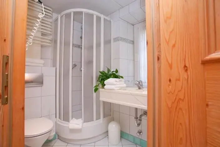 Comfort Double Room - single occupancy in Hotel Restaurant Rengser Mühle Comfort Double Room - single occupancy in Hotel Restaurant Rengser Mühle