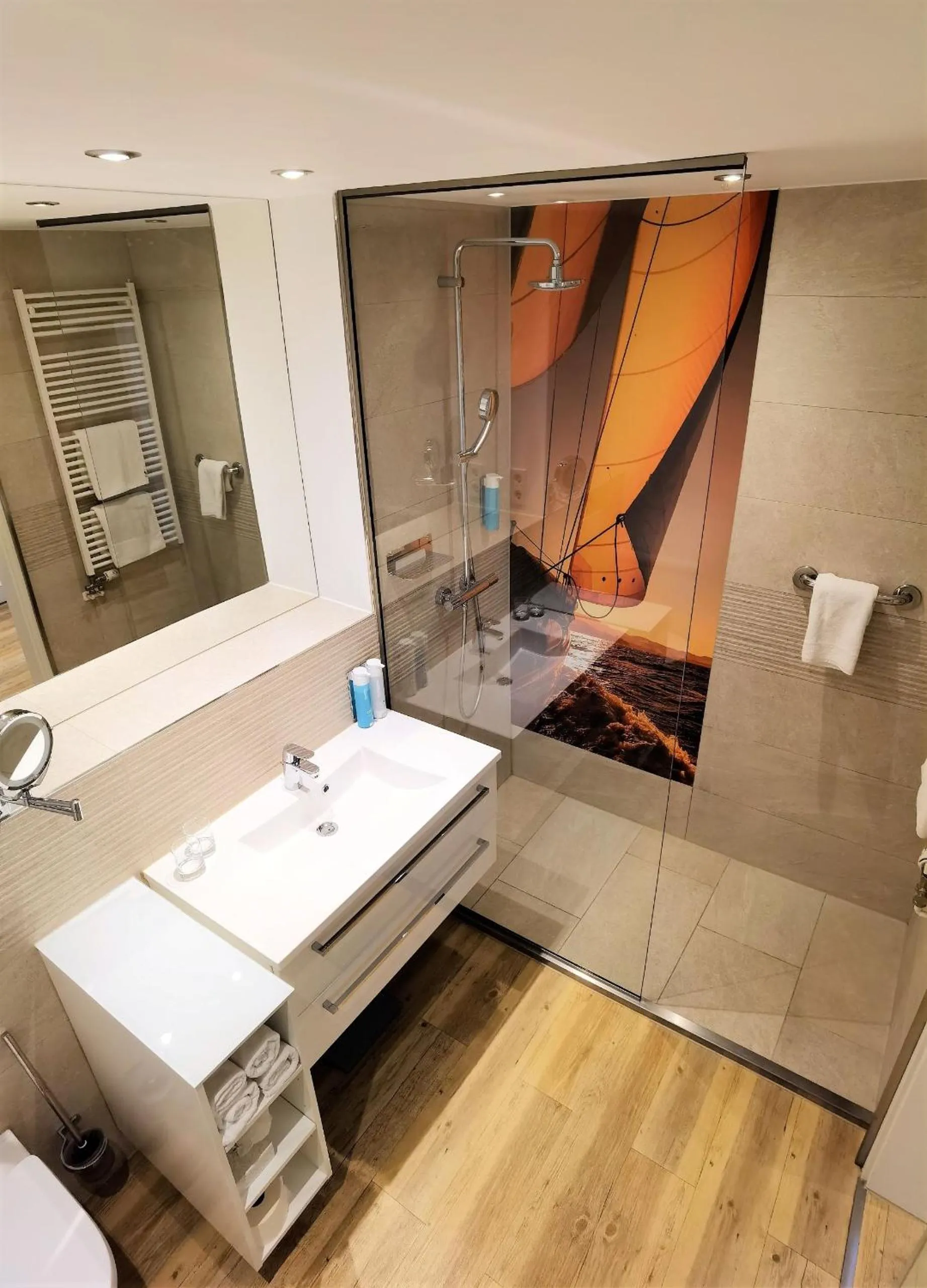 Shower in Victoria Suites