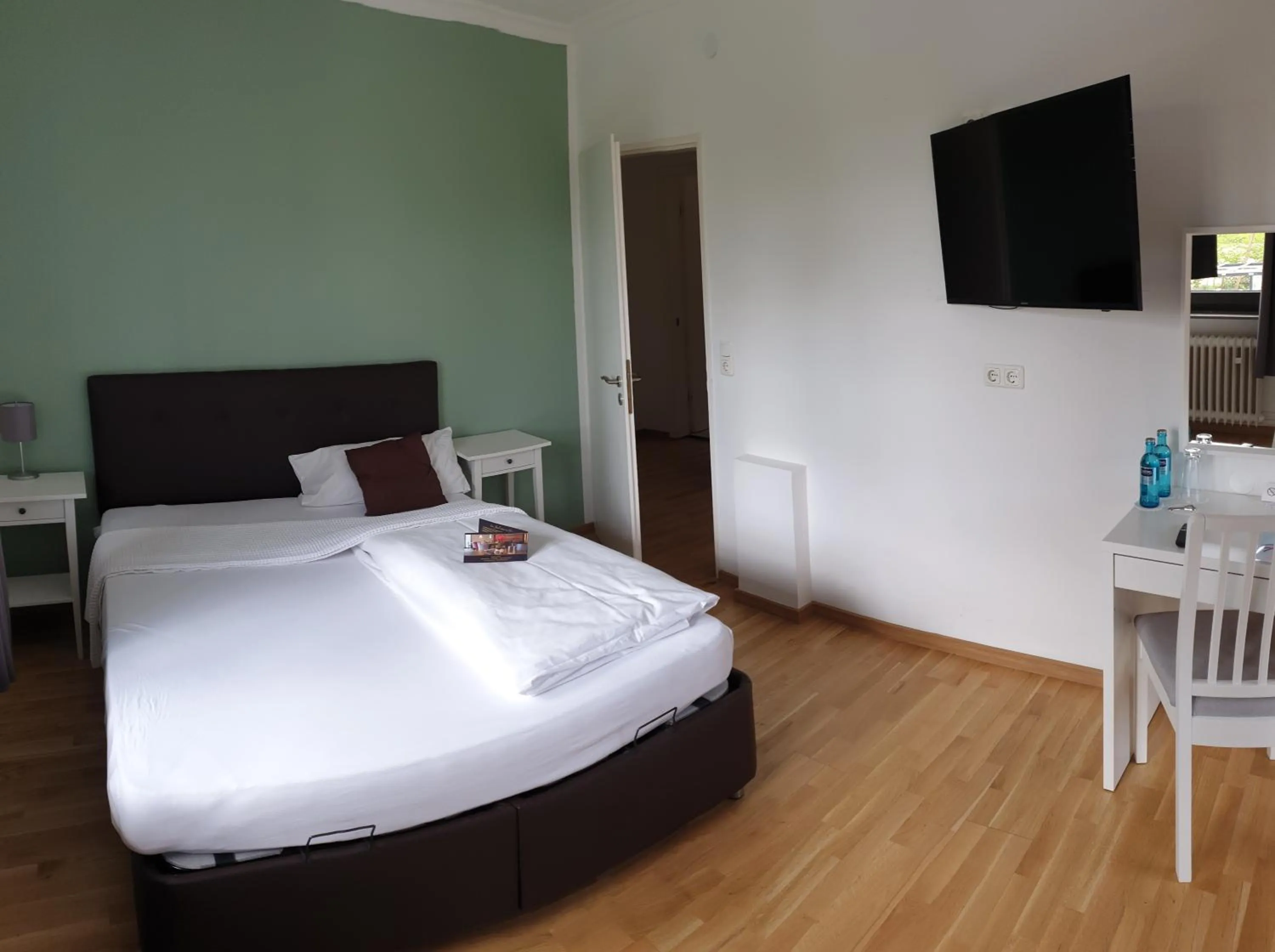 Photo of the whole room, Bed in Wolfschlucht