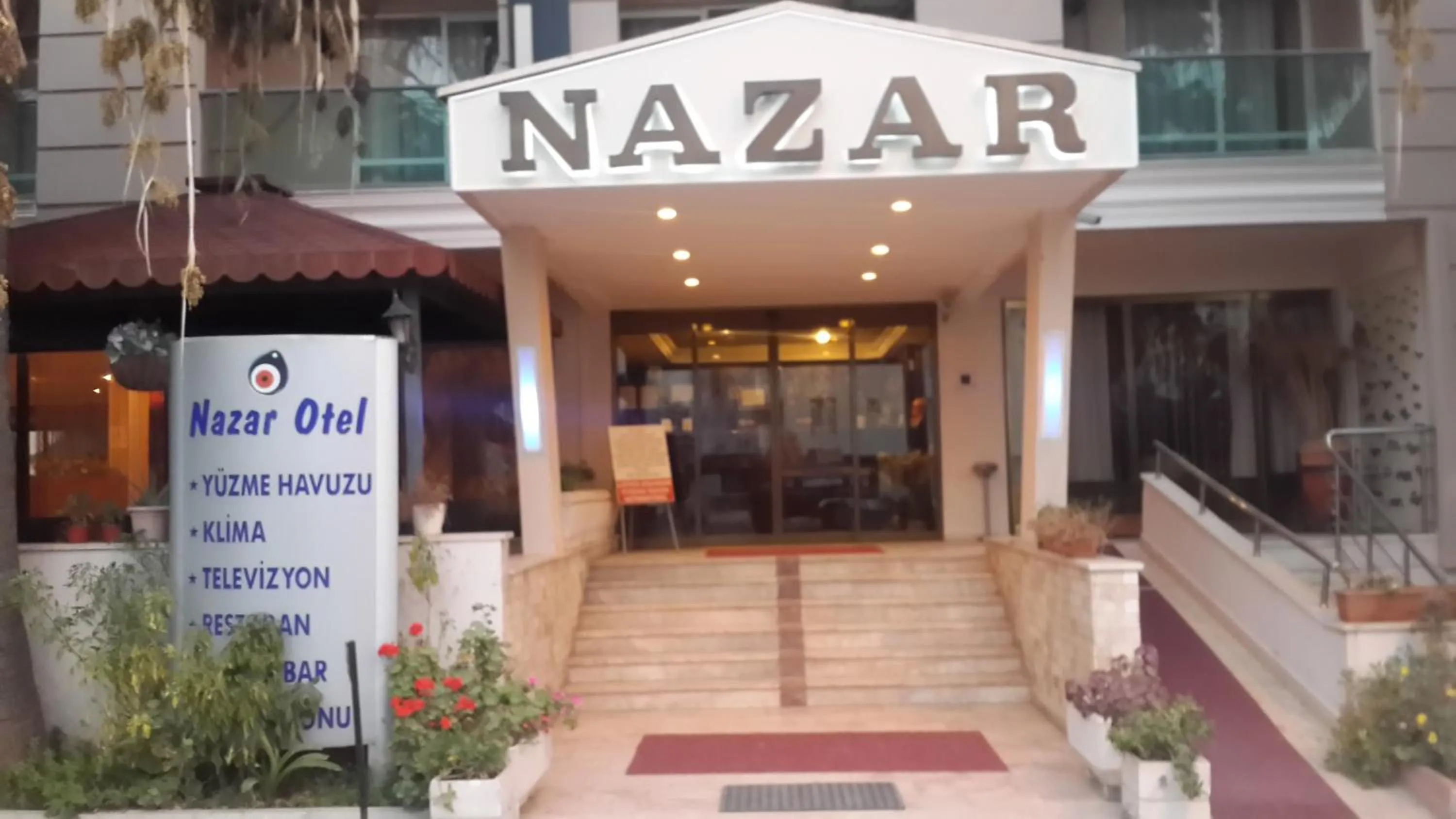 Facade/entrance in Nazar Hotel
