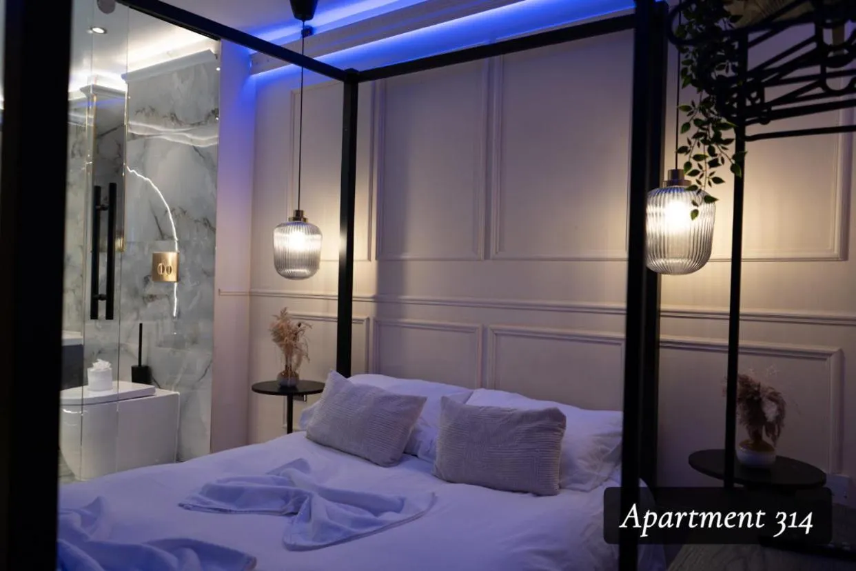 Bedroom, Bed in The Opulence Bradford