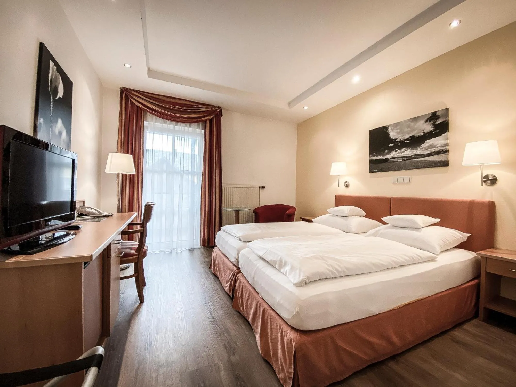 Photo of the whole room, Bed in Faulenzerhotel