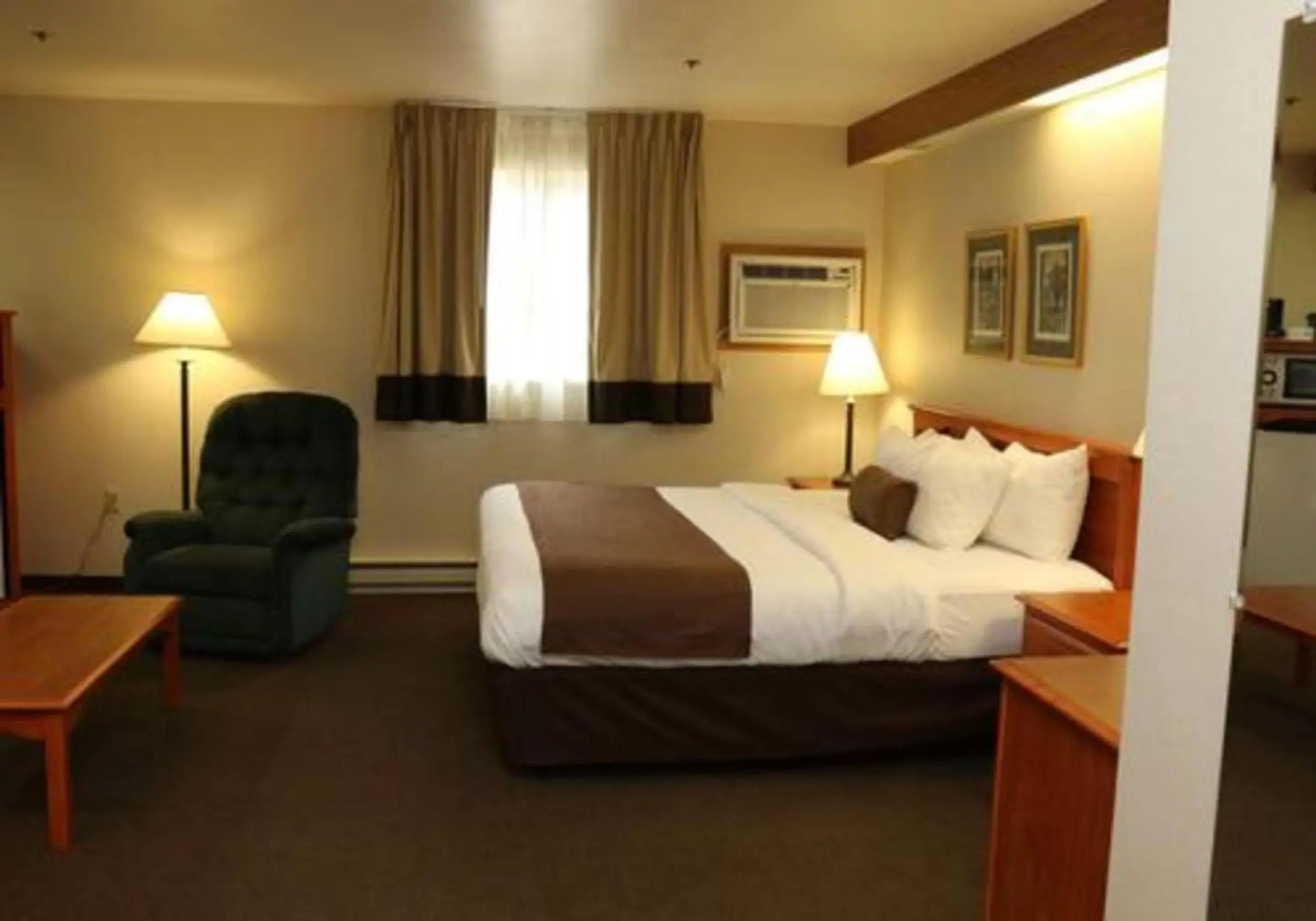 Bedroom, Bed in Studio 6 - Minot, ND Bedroom, Bed in Studio 6 - Minot, ND