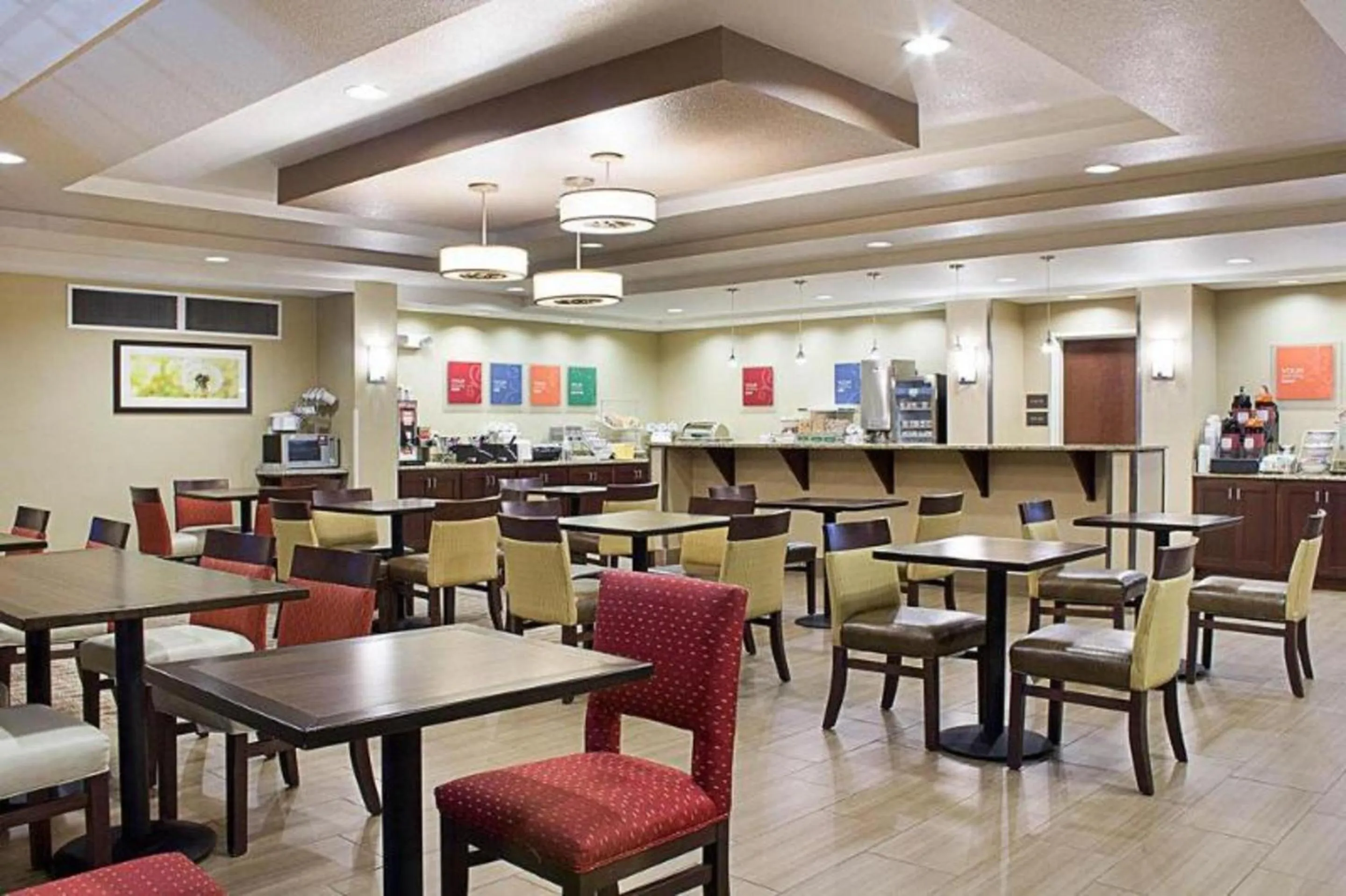 Restaurant/places to eat in Studio 6 - Minot, ND