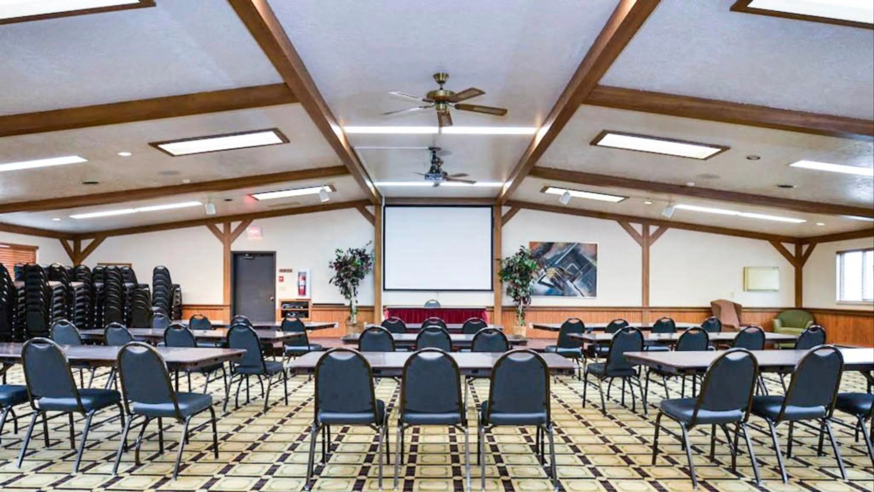 Meeting/conference room in Studio 6 - Minot, ND