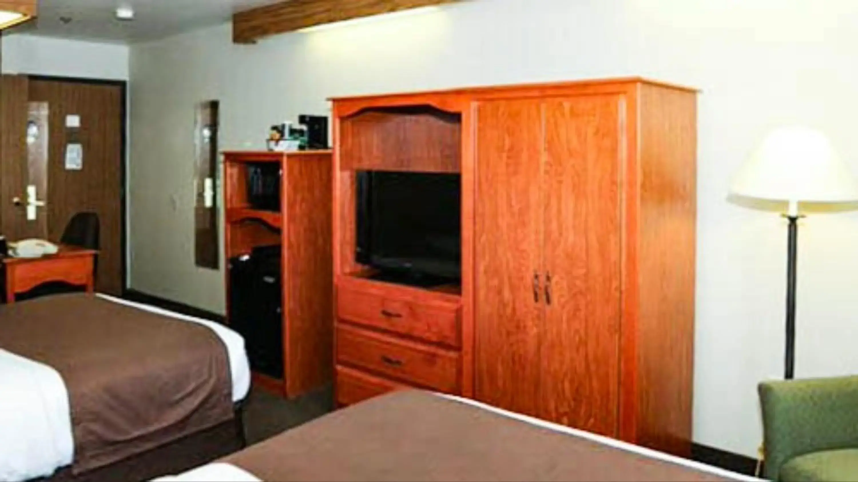 Bedroom, Bed in Studio 6 - Minot, ND Bedroom, Bed in Studio 6 - Minot, ND