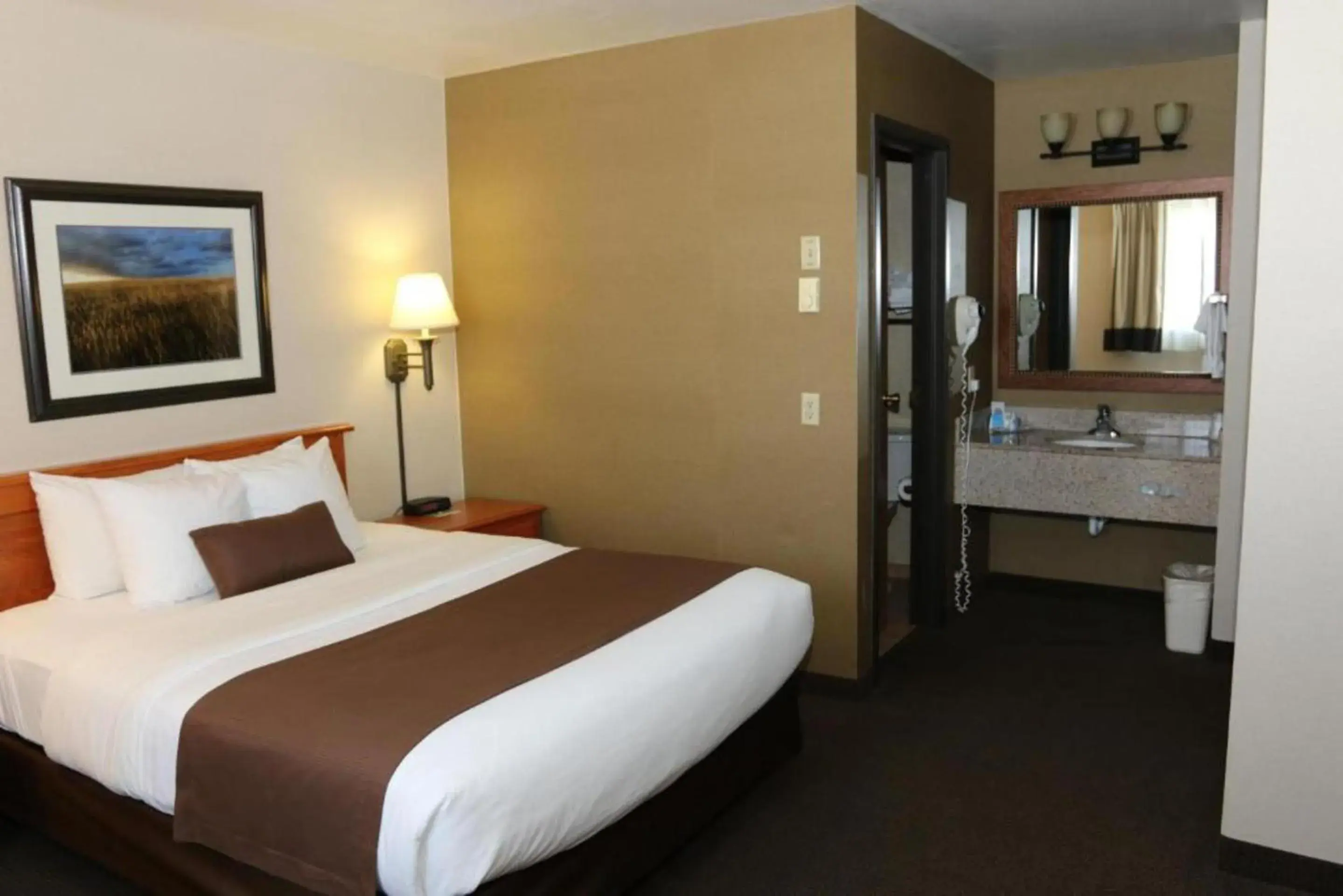 Bedroom, Bed in Studio 6 - Minot, ND Bedroom, Bed in Studio 6 - Minot, ND