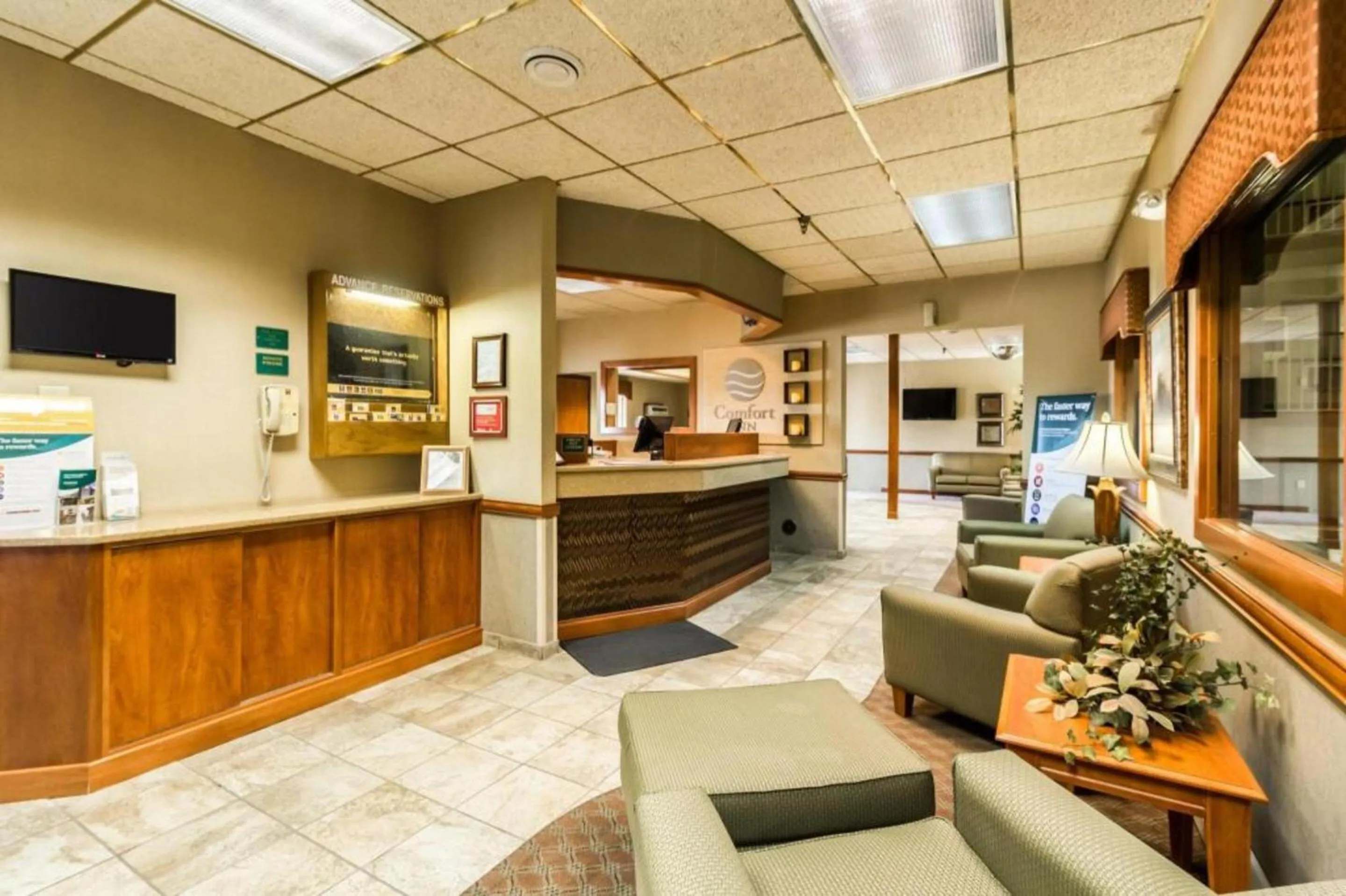 Lobby or reception in Studio 6 - Minot, ND