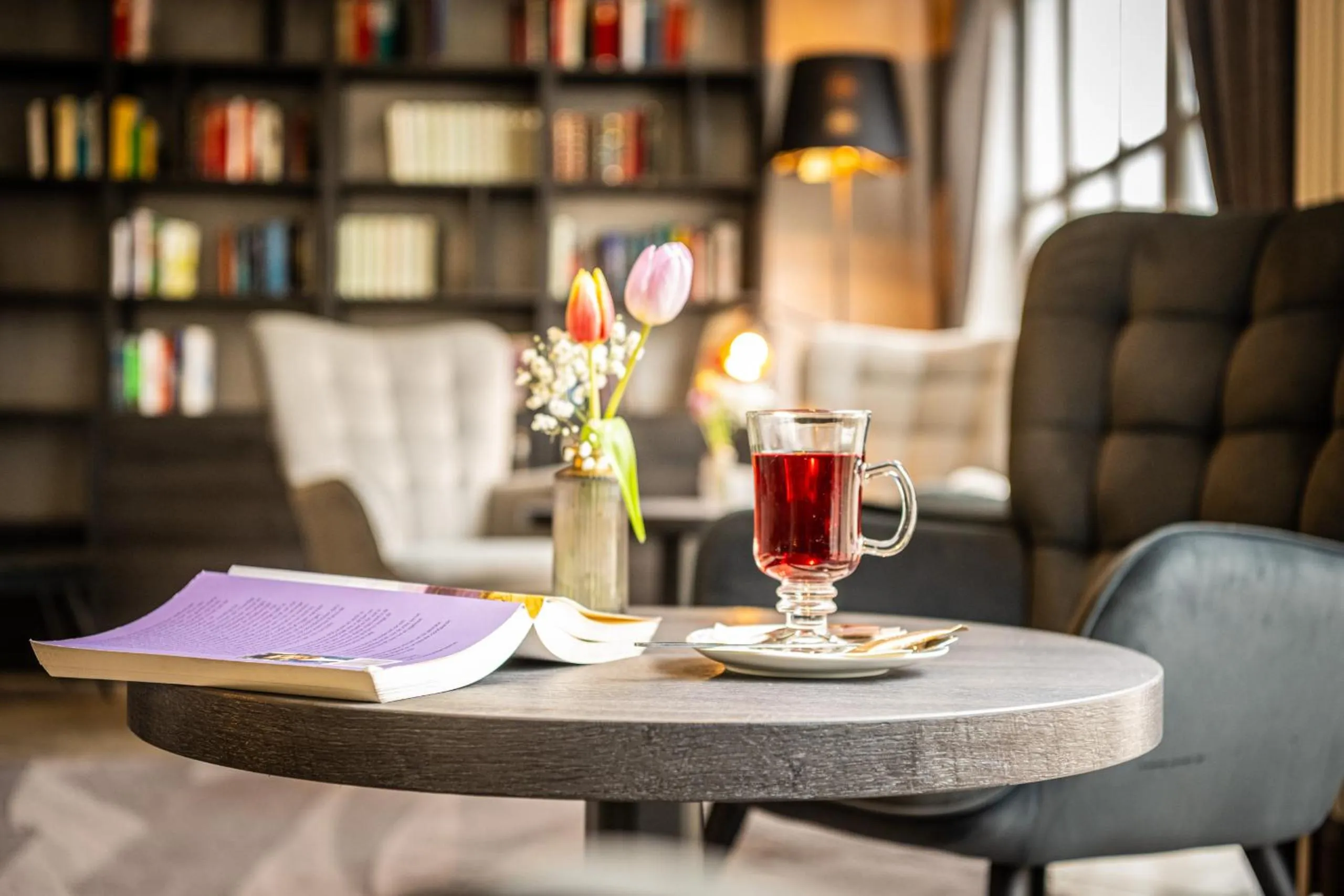 Communal lounge/ TV room in Hotel Lahnschleife