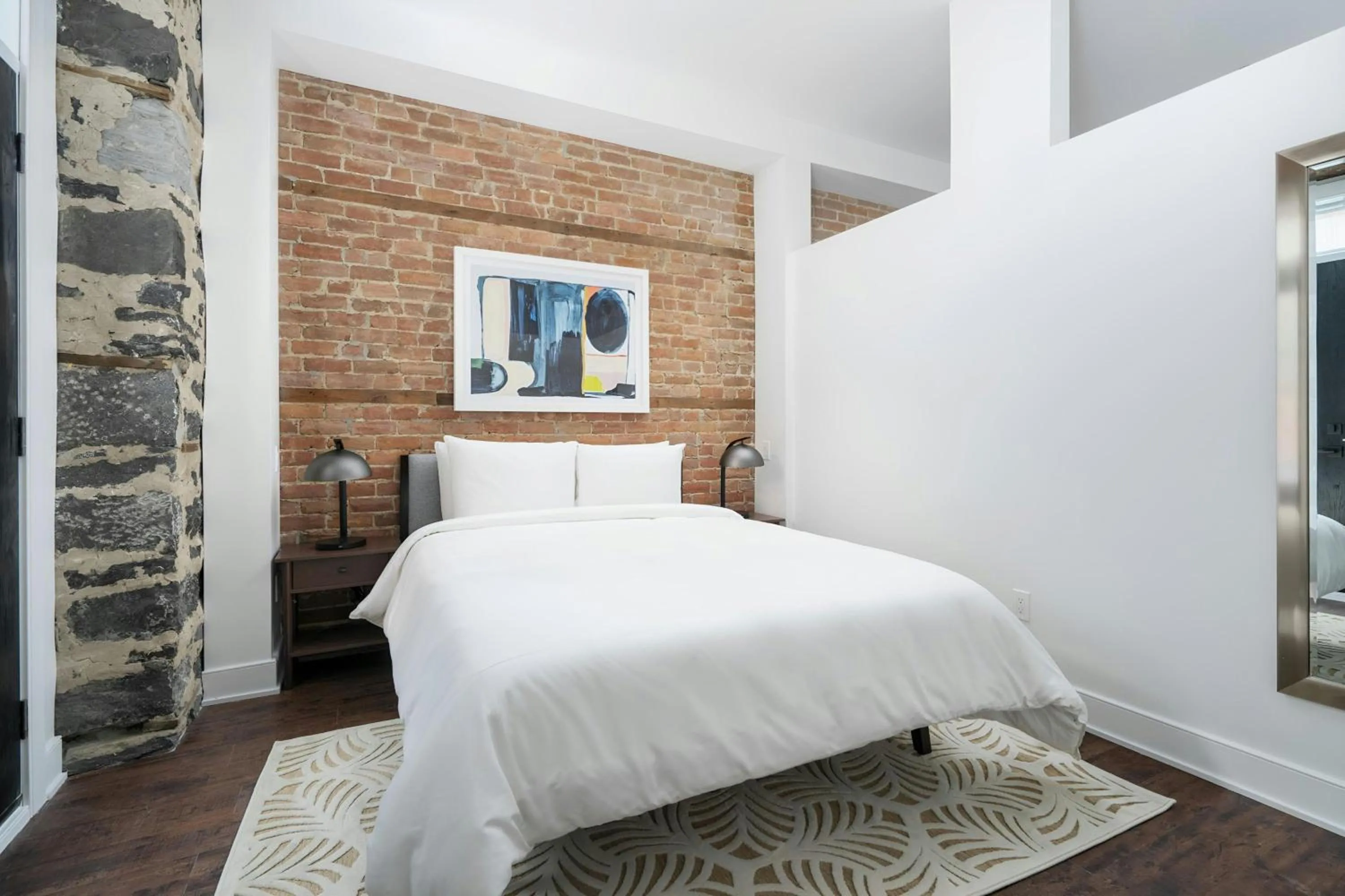 Bedroom, Bed in Sonder by Marriott Bonvoy Gare Saint Denis Apartments Downtown