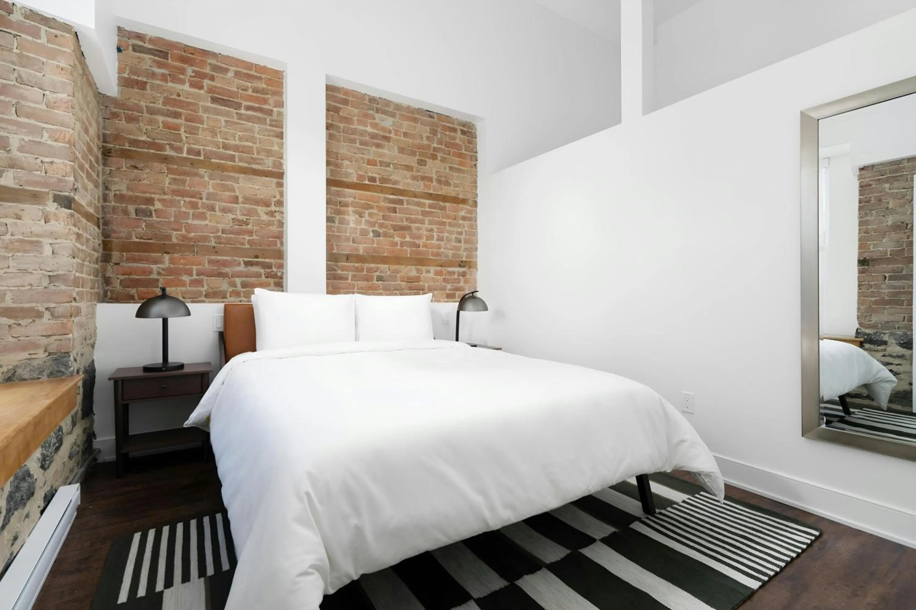 Bedroom, Bed in Sonder by Marriott Bonvoy Gare Saint Denis Apartments Downtown