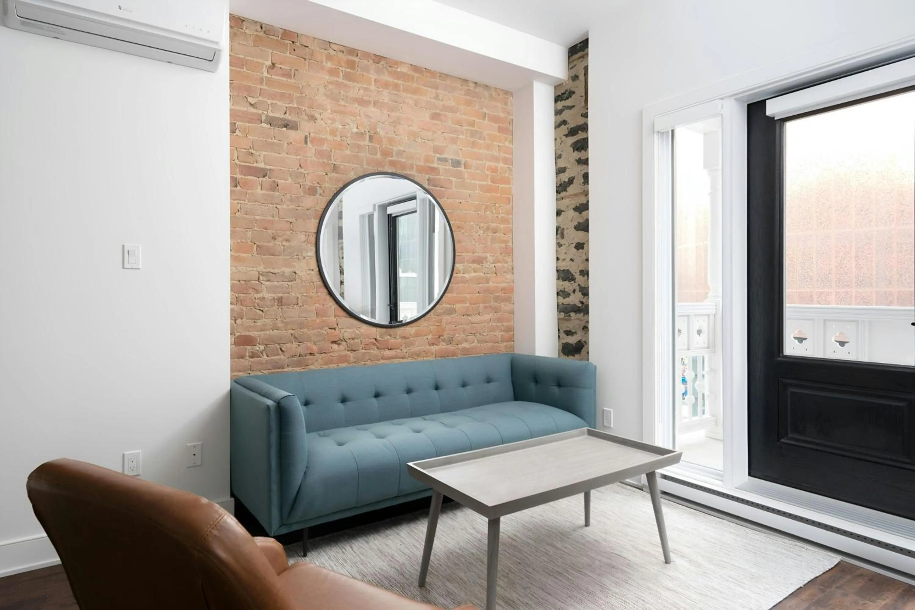 Living room in Sonder by Marriott Bonvoy Gare Saint Denis Apartments Downtown