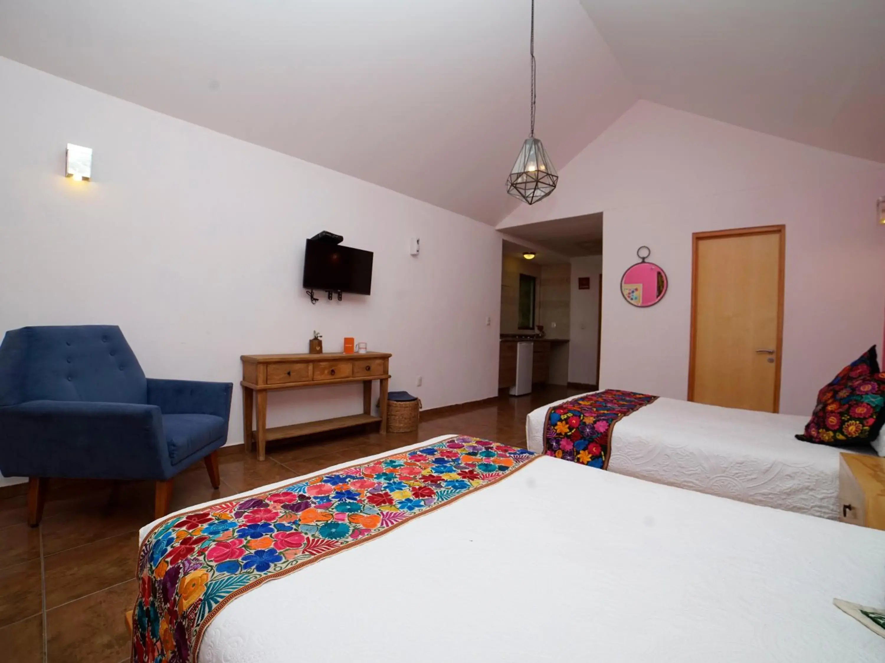 Standard Twin Room in Hotel y Villas Los Pirules by Rotamundos Standard Twin Room in Hotel y Villas Los Pirules by Rotamundos