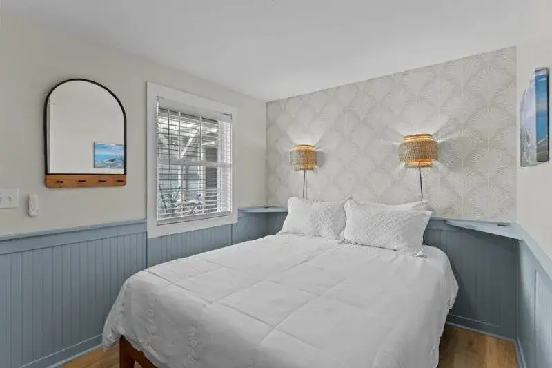 Bed in Loggerhead Inn and Suites Bed in Loggerhead Inn and Suites