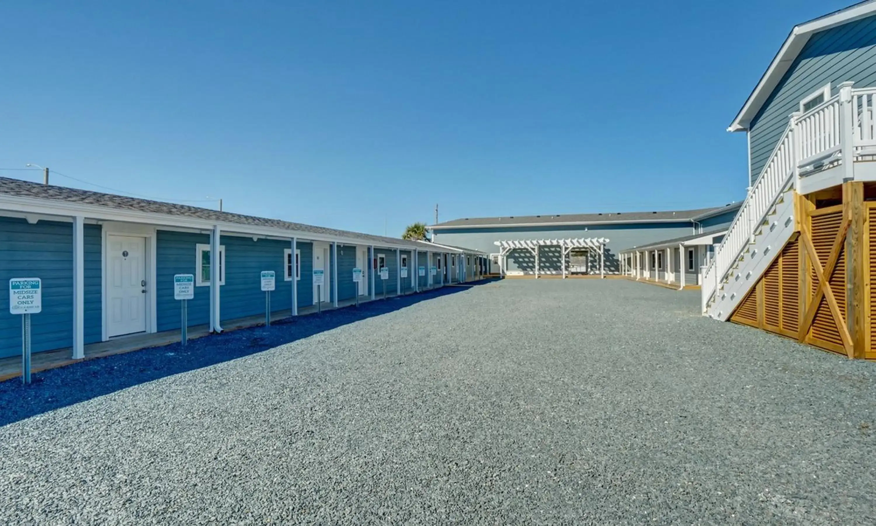 Property building in Loggerhead Inn and Suites Property building in Loggerhead Inn and Suites