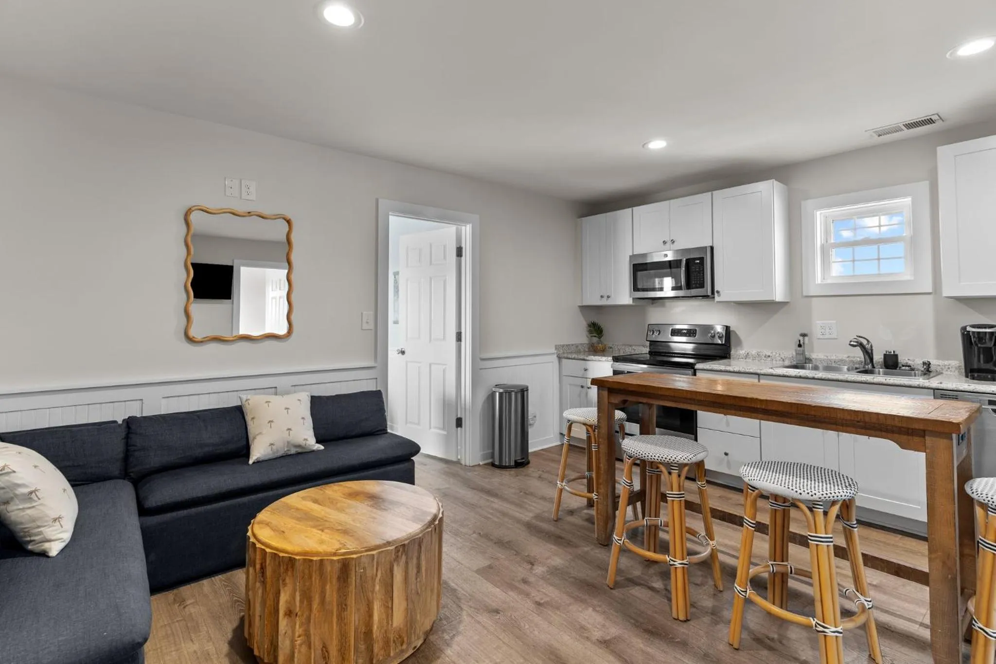 Loggerhead Inn and Suites