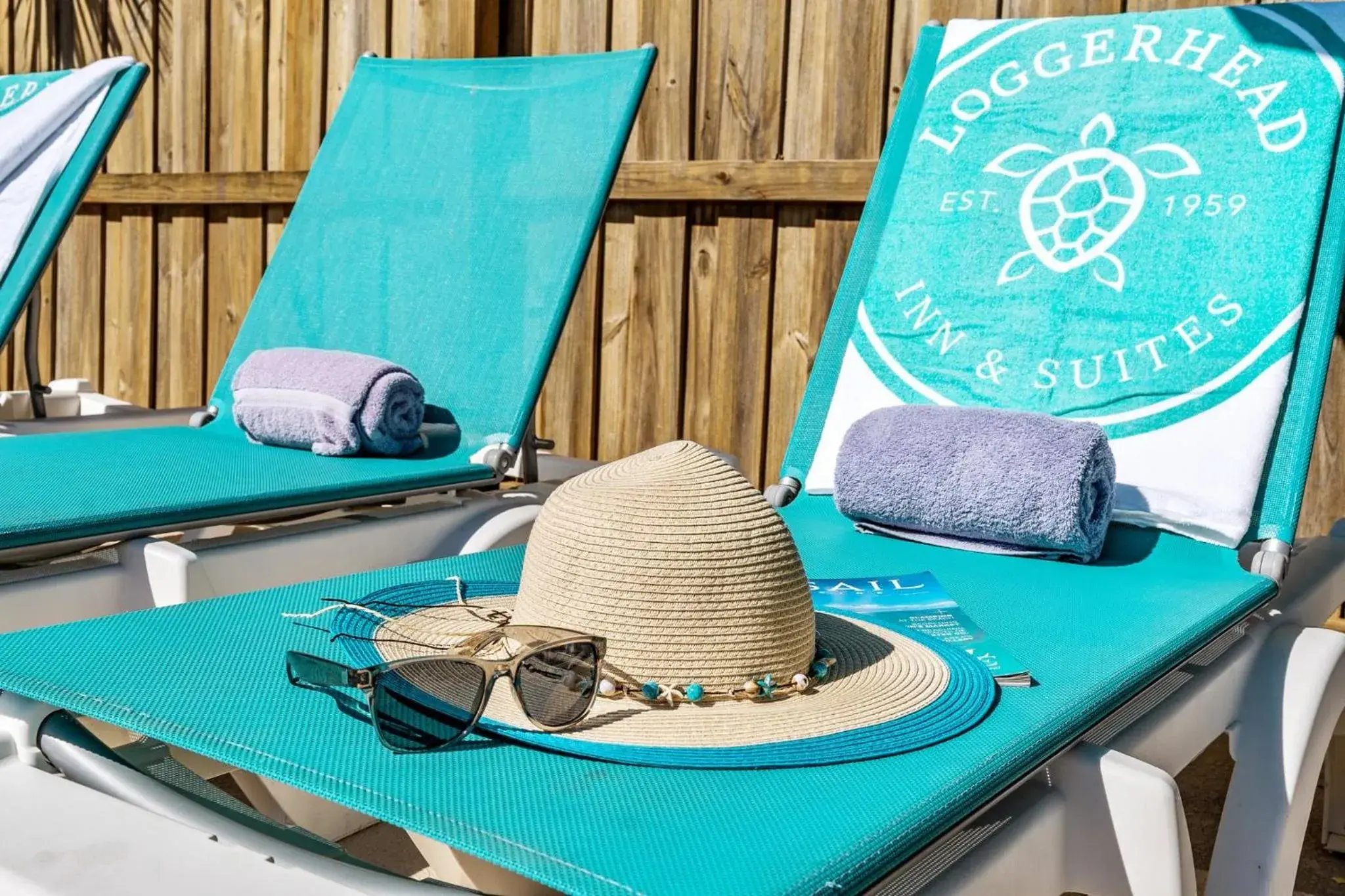 sunbed in Loggerhead Inn and Suites sunbed in Loggerhead Inn and Suites