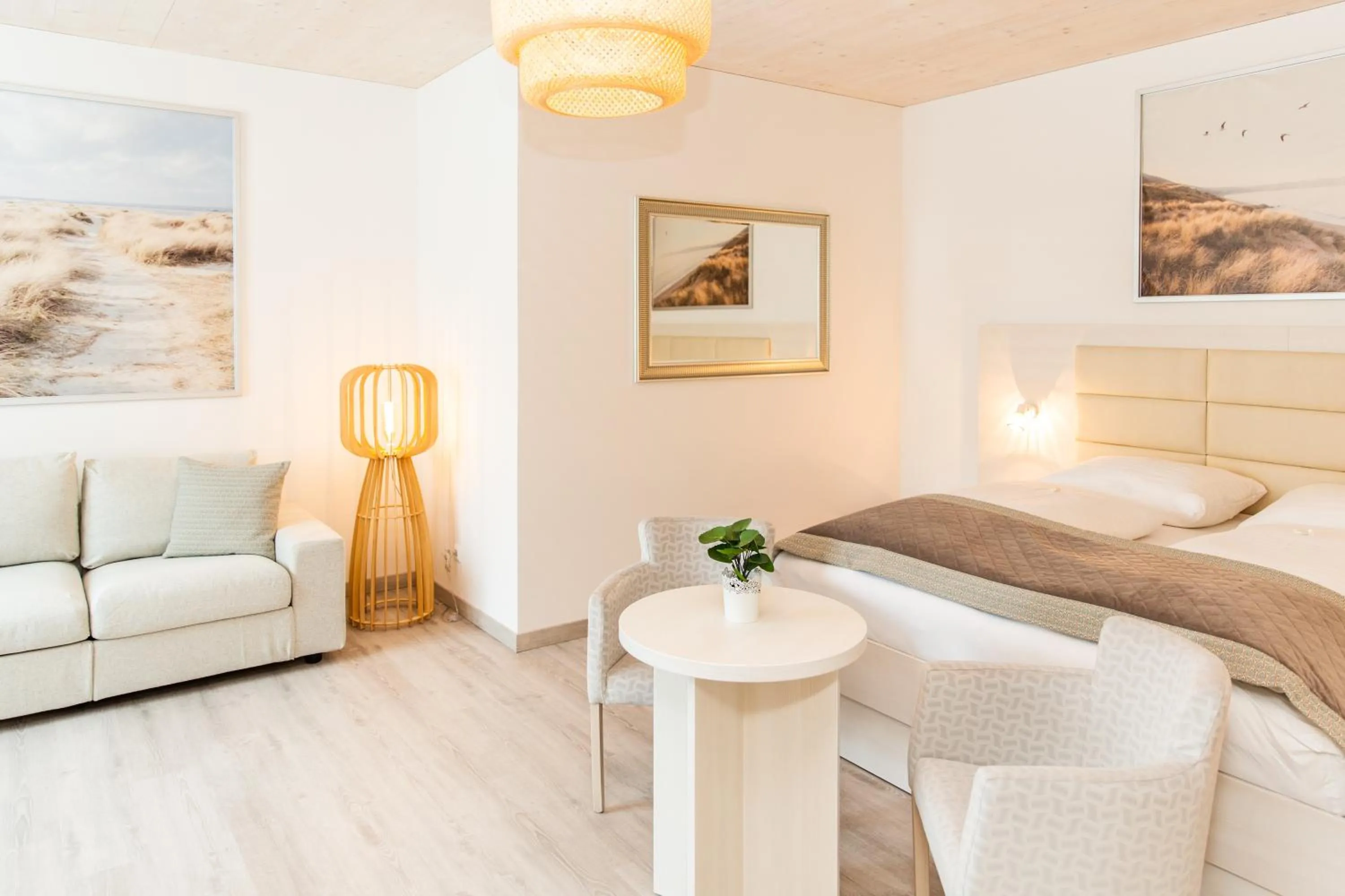 Photo of the whole room in Hotel Rösch