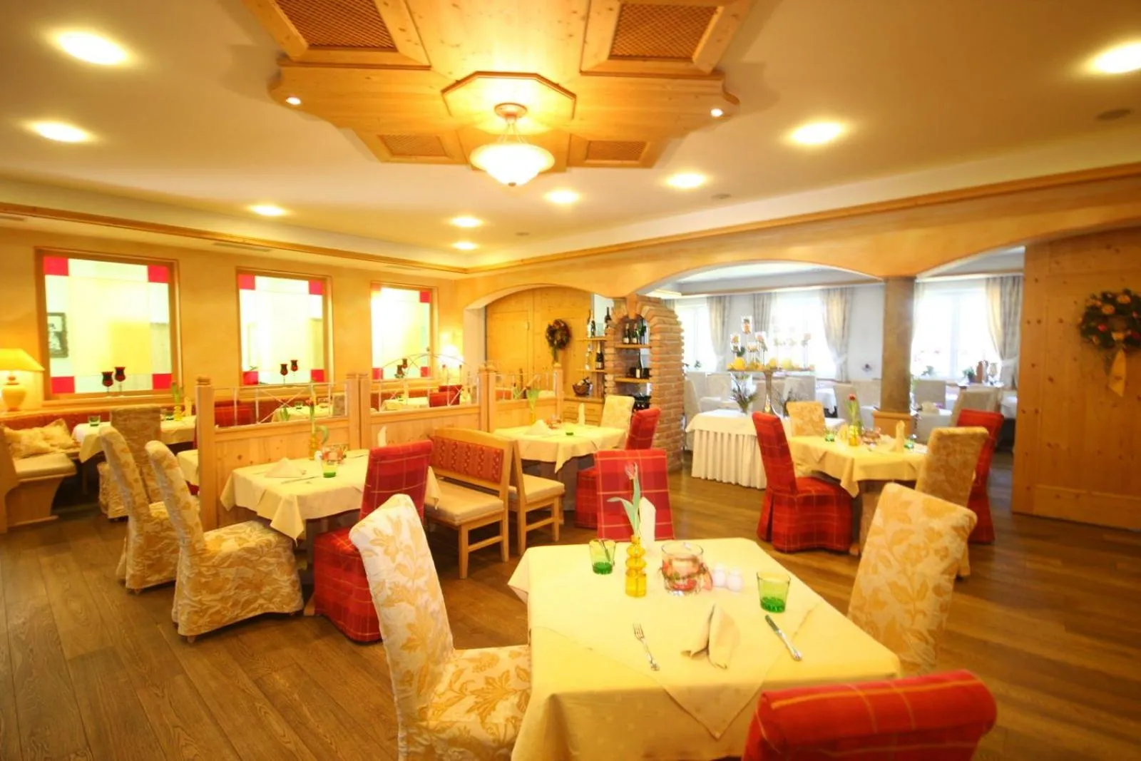 Restaurant/places to eat in Hotel Rösch