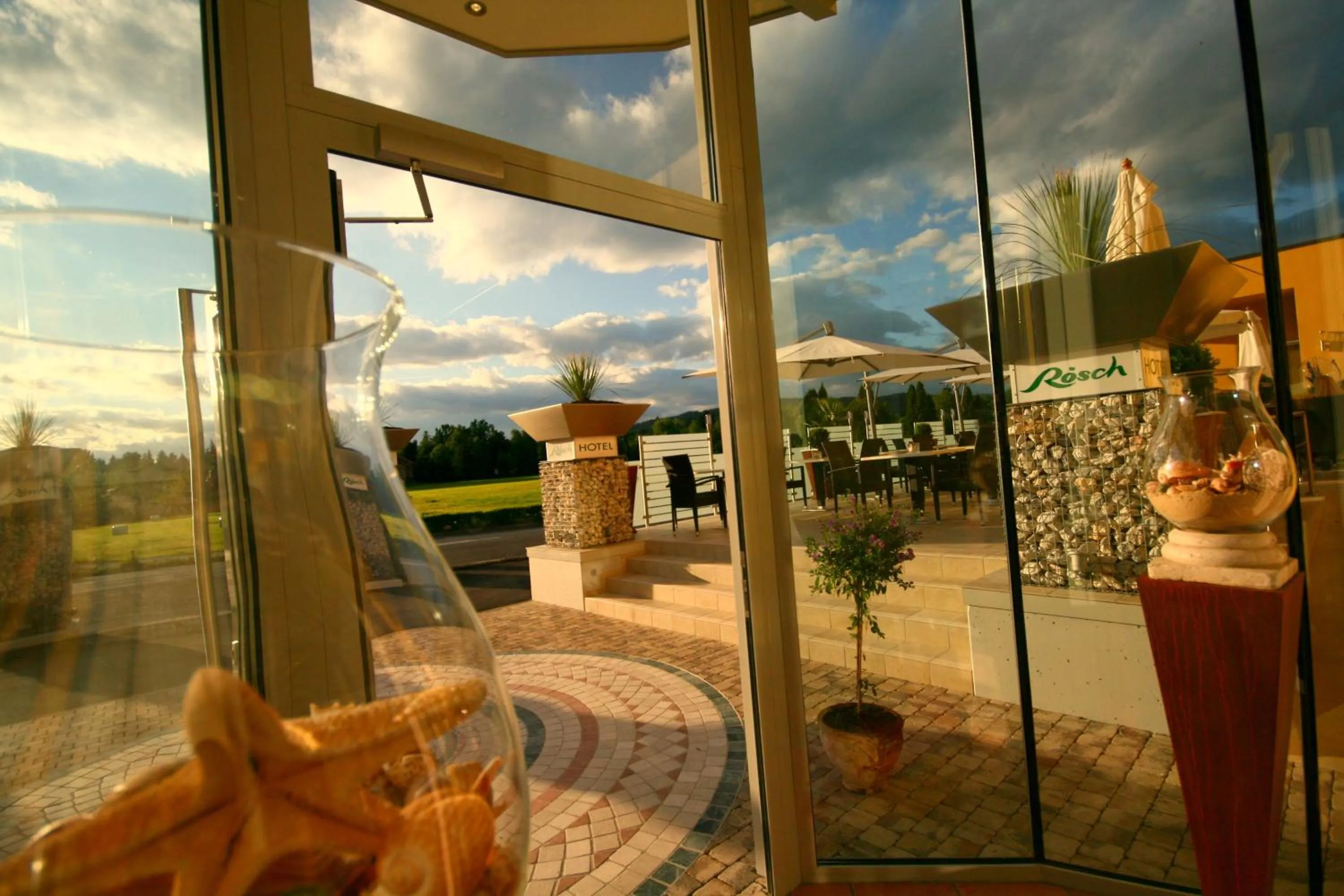 Facade/entrance in Hotel Rösch