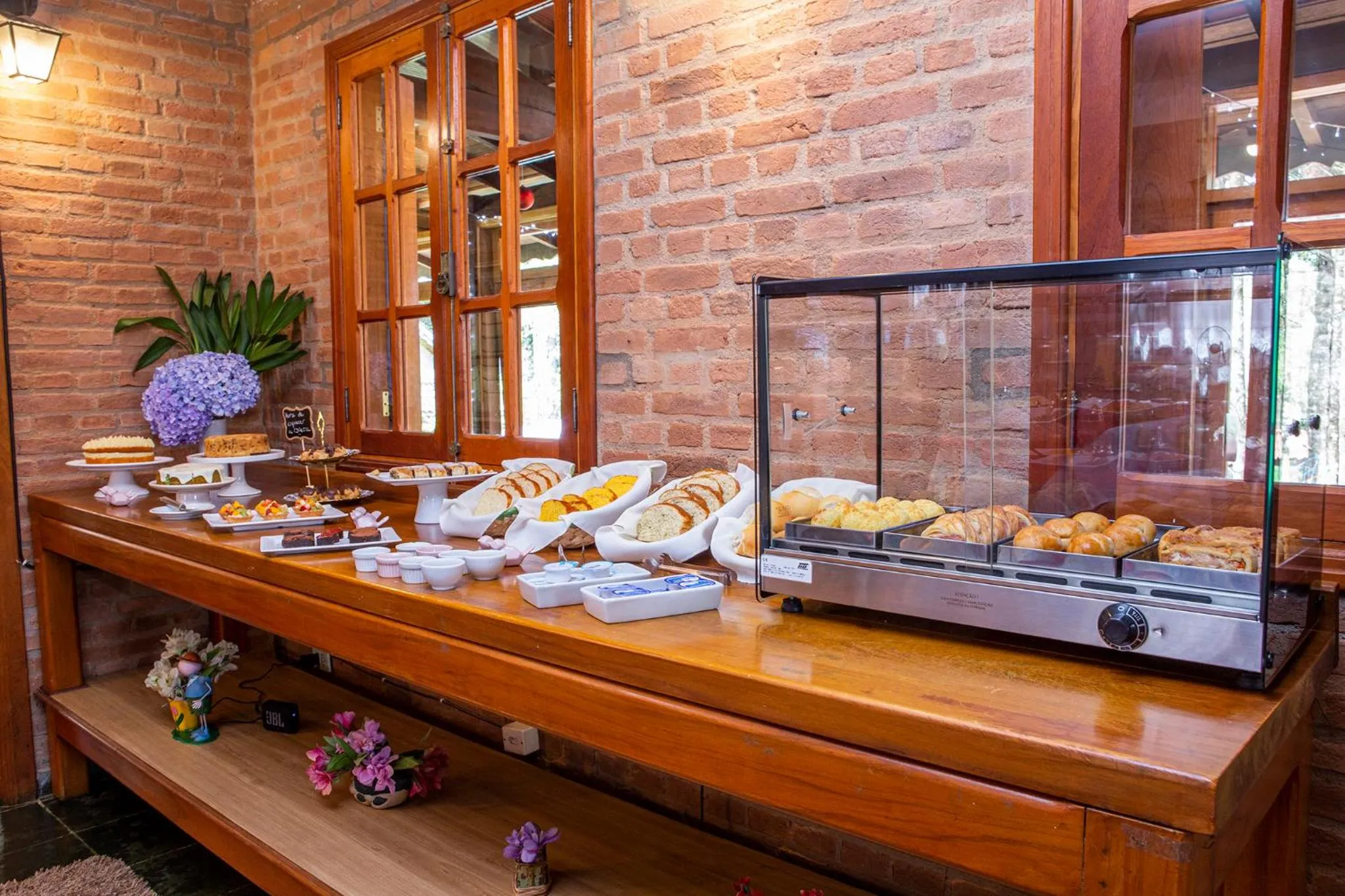 Breakfast in Pousada Suiça Mineira Garden