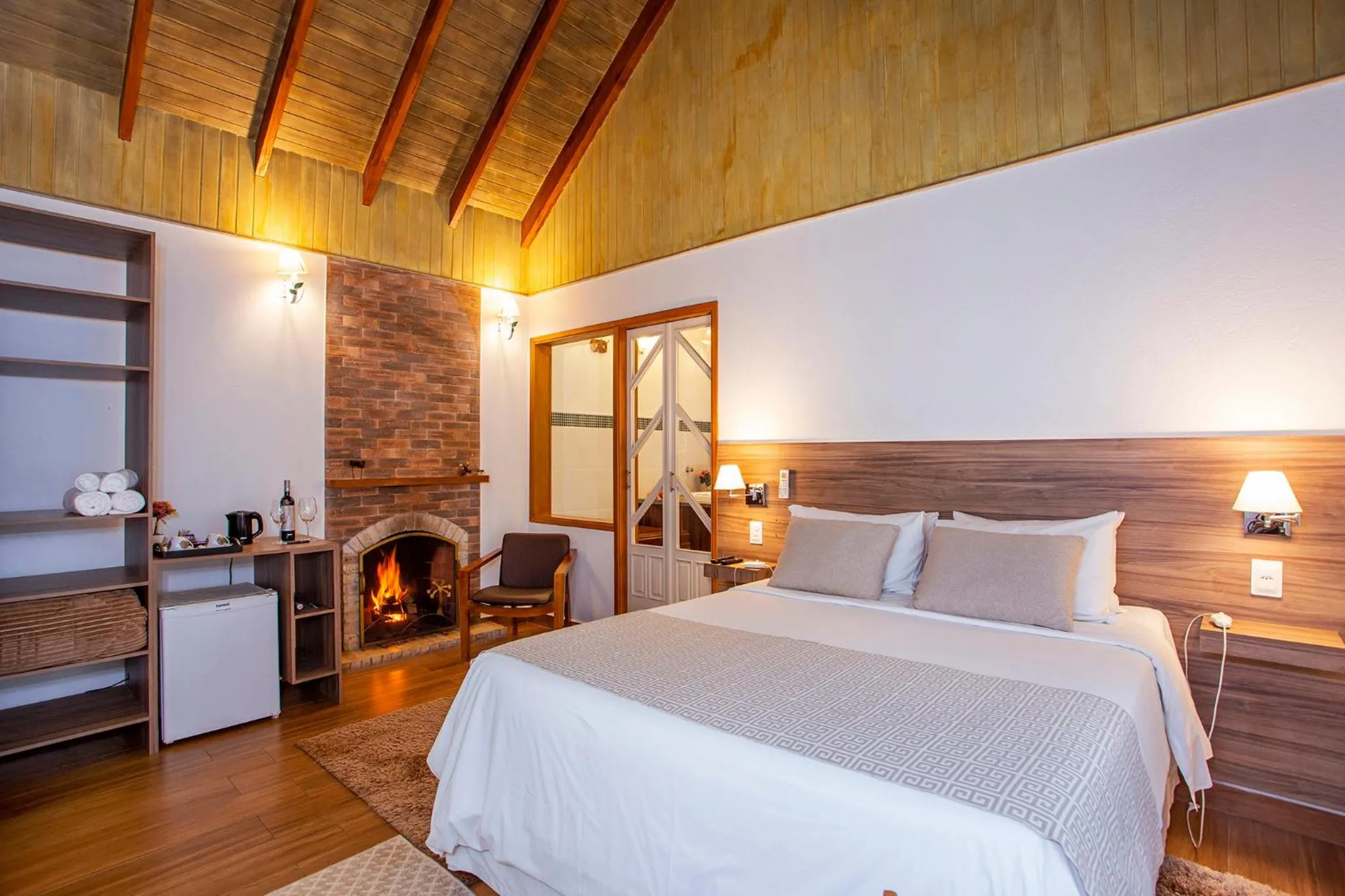 Photo of the whole room, Bed in Pousada Suiça Mineira Garden