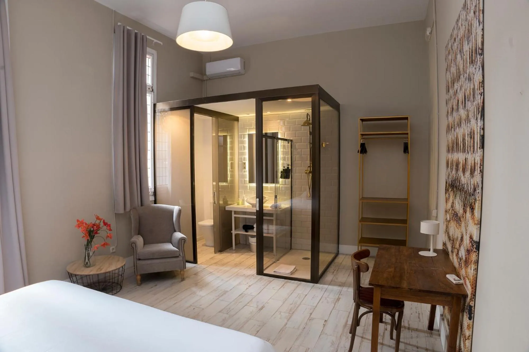 Bed in Cami Gallery Barcelona