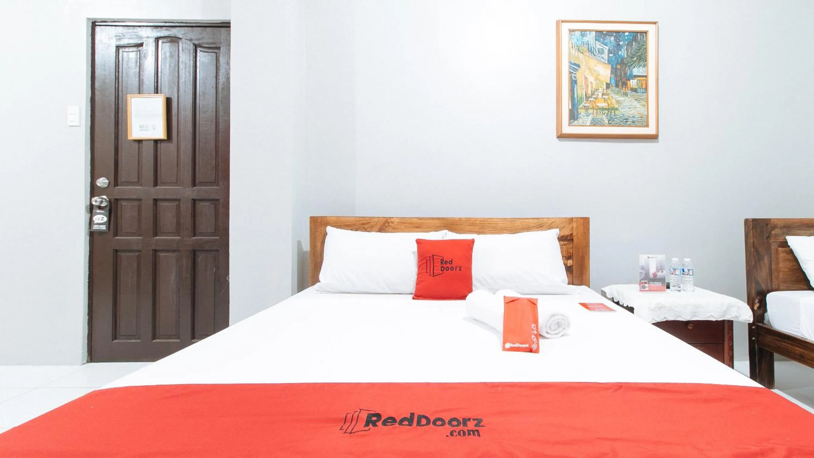 Bed in RedDoorz near Pasay Rotonda
