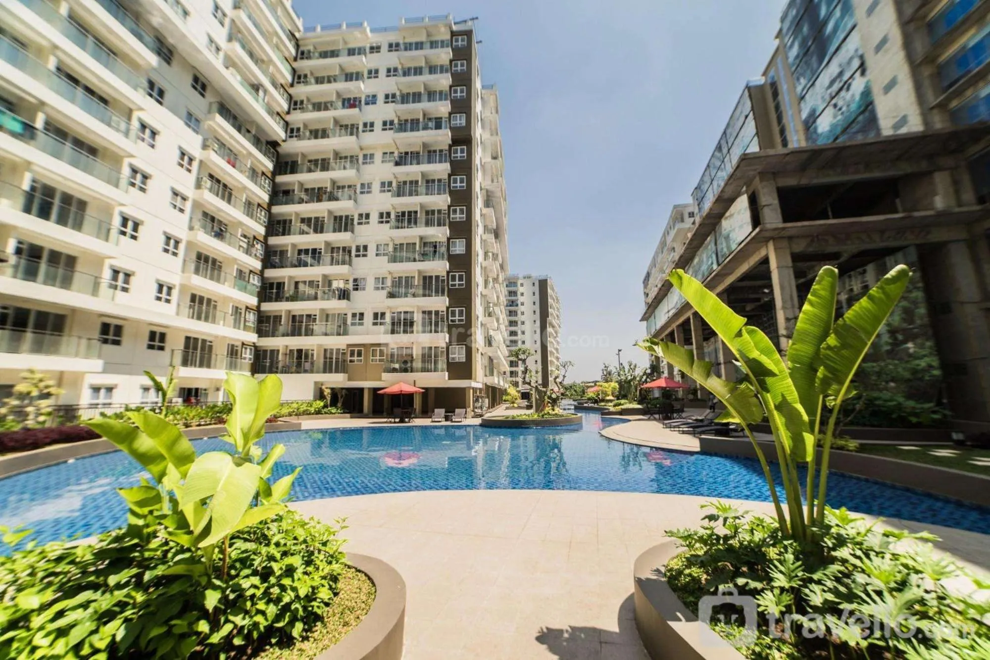 Swimming pool in Strategic & Stylish Studio Gateway Pasteur Apartment near Pasteur Exit Toll By Travelio