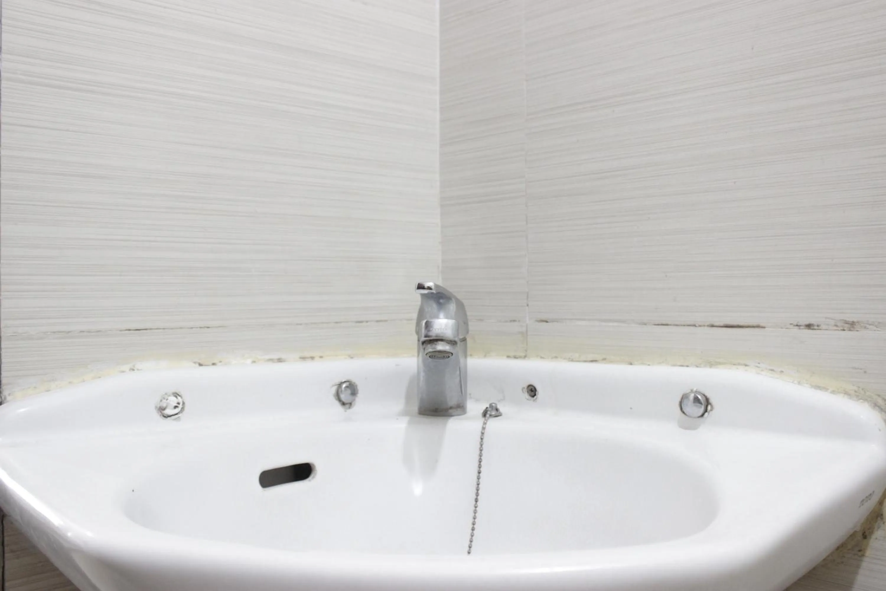 Bathroom in Strategic & Stylish Studio Gateway Pasteur Apartment near Pasteur Exit Toll By Travelio