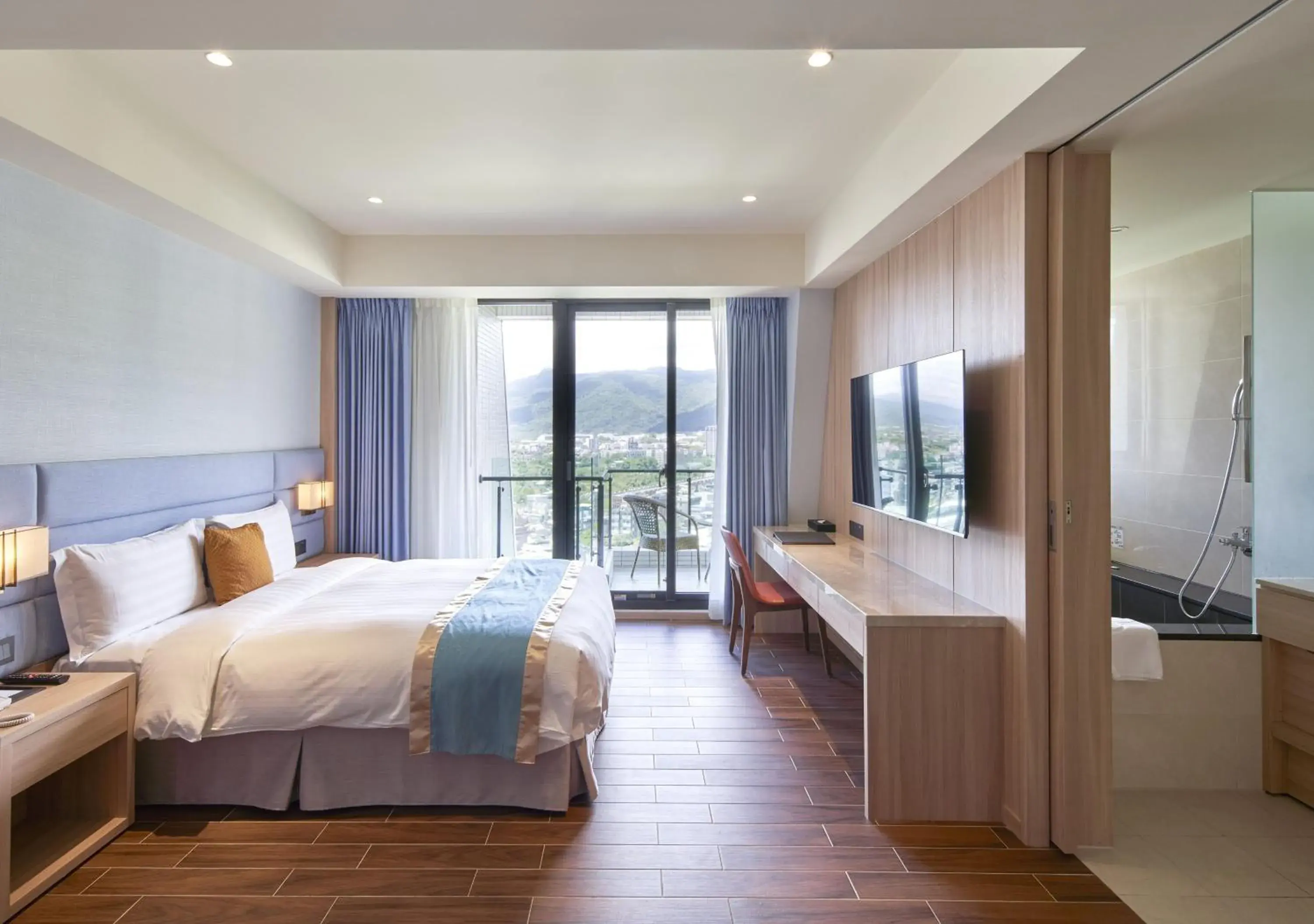 Photo of the whole room, Bed in Lanyang Seaview Hotel Photo of the whole room, Bed in Lanyang Seaview Hotel