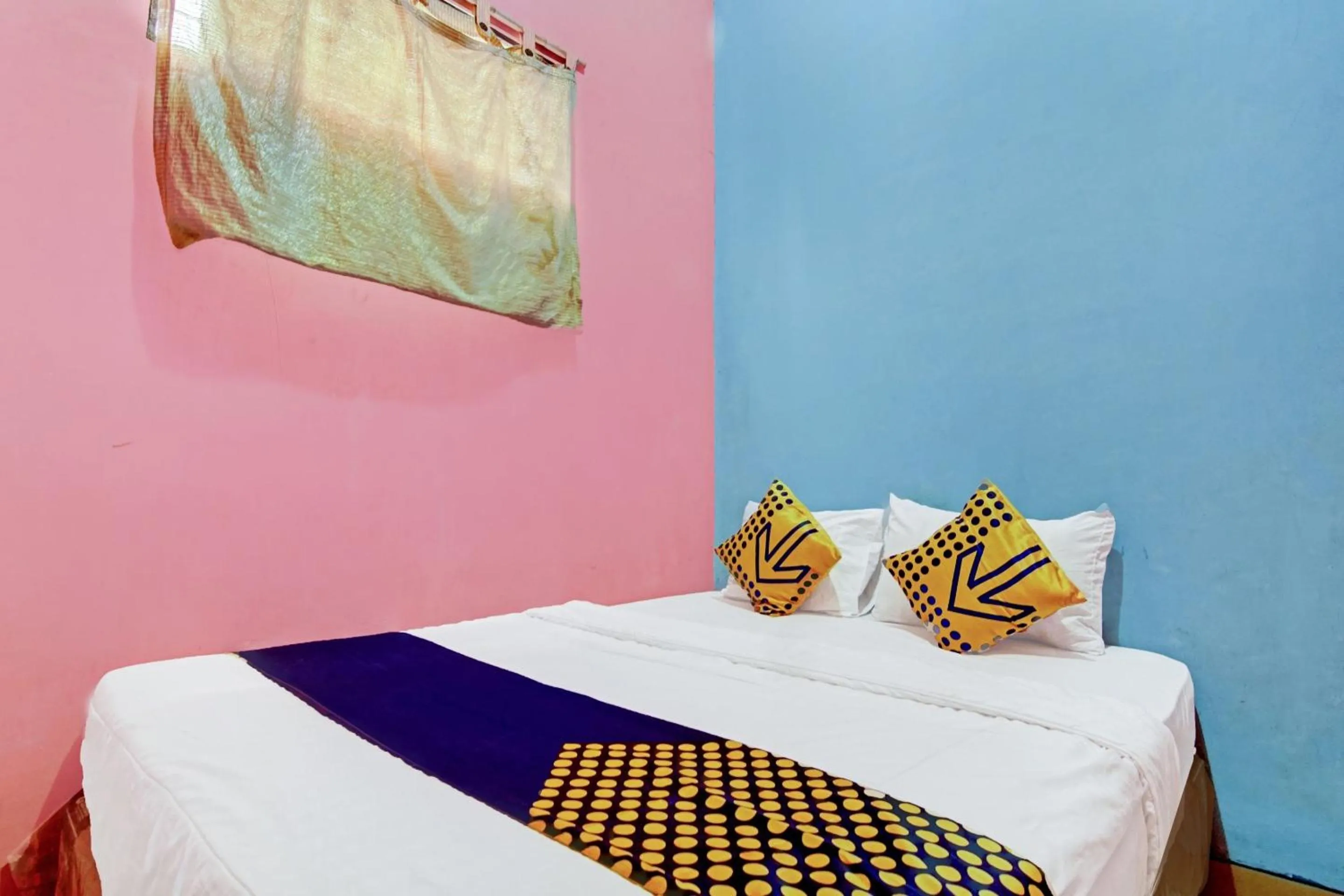 Bedroom, Bed in Hotel O Aliyah Syariah