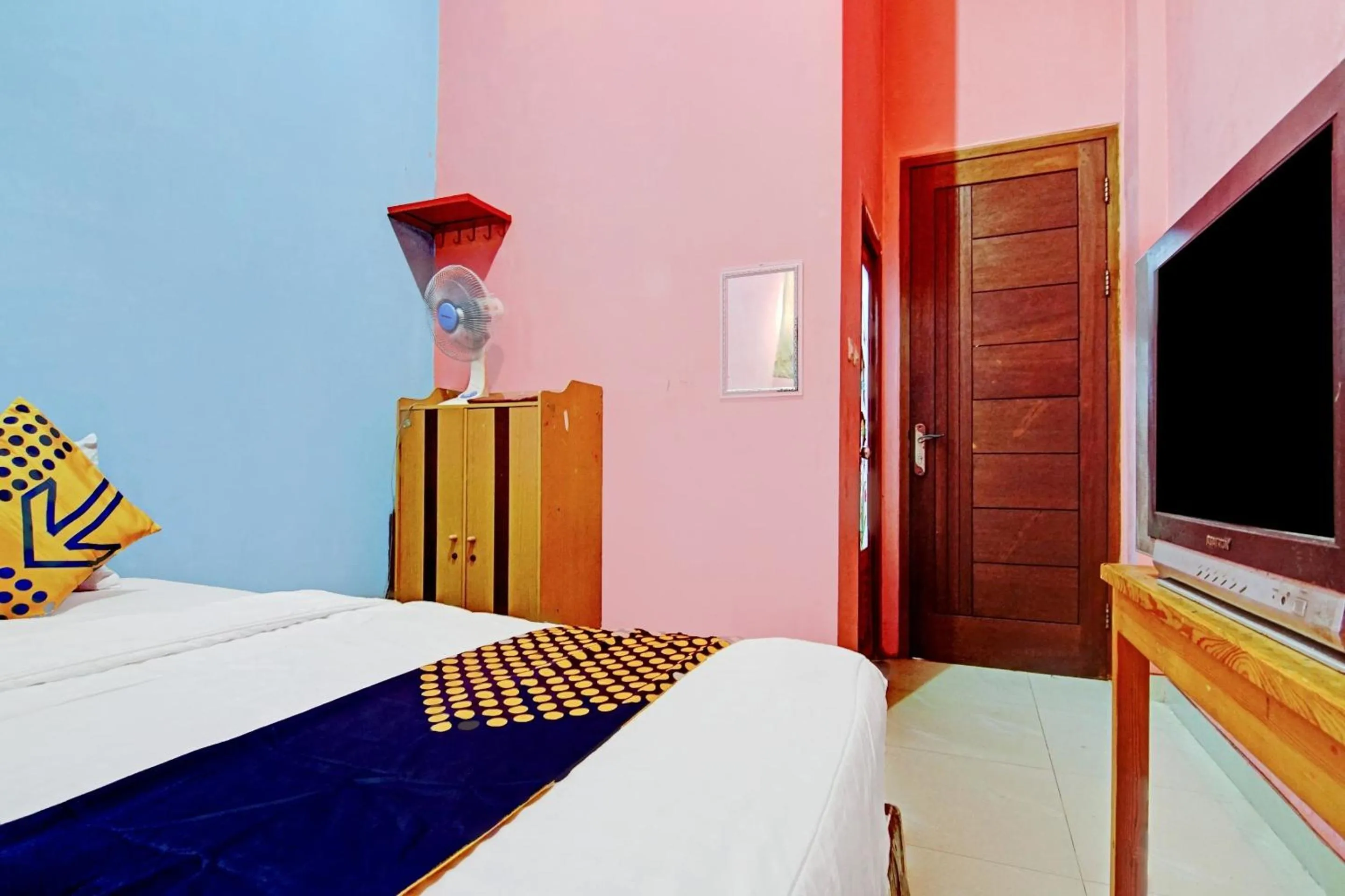 Bedroom, Bed in Hotel O Aliyah Syariah