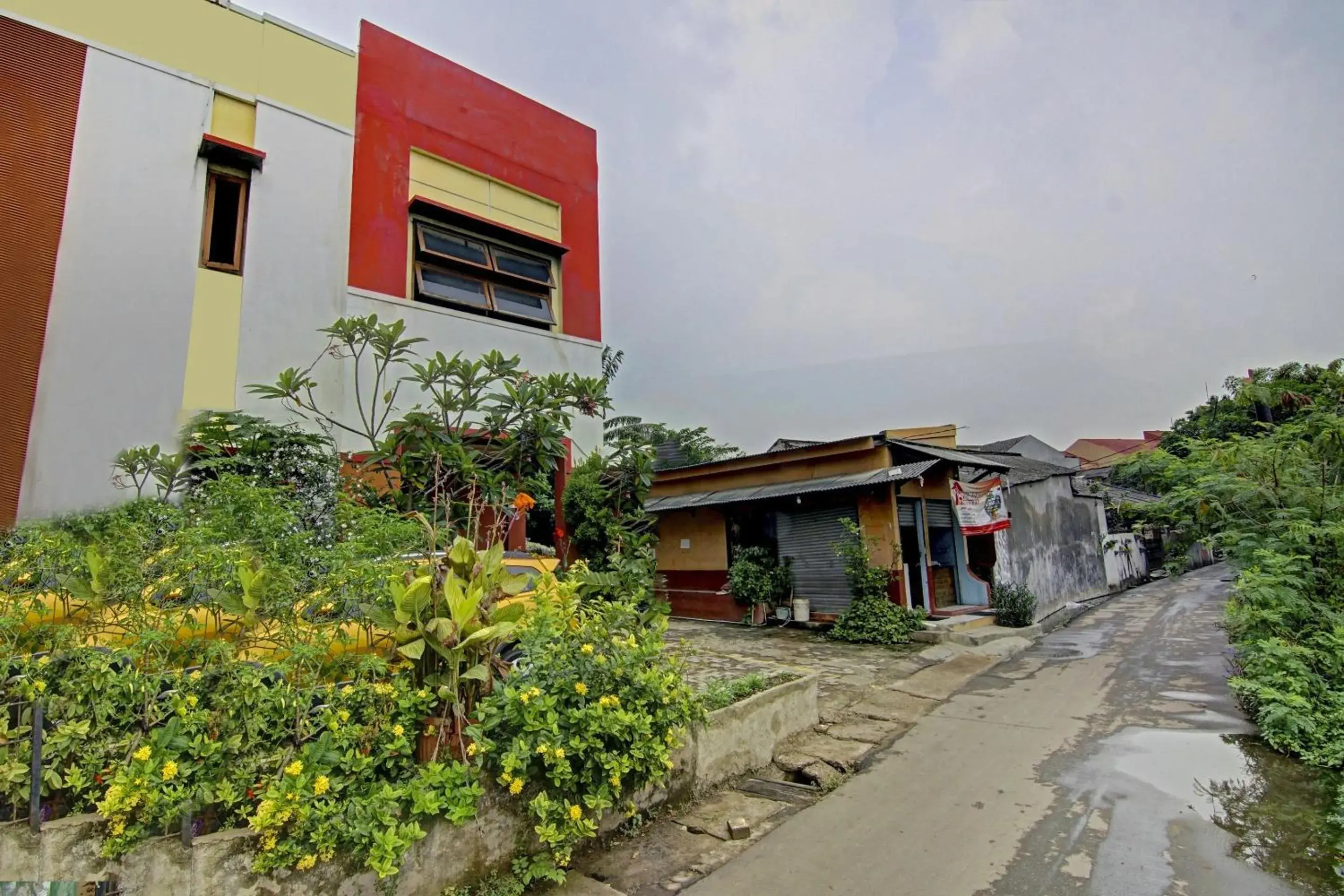 Property building in Hotel O Aliyah Syariah Property building in Hotel O Aliyah Syariah