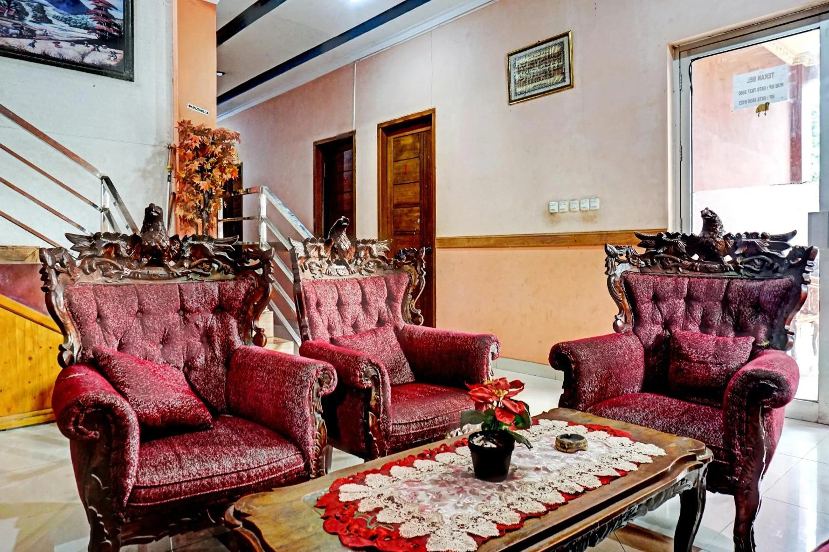 Seating area in Hotel O Aliyah Syariah