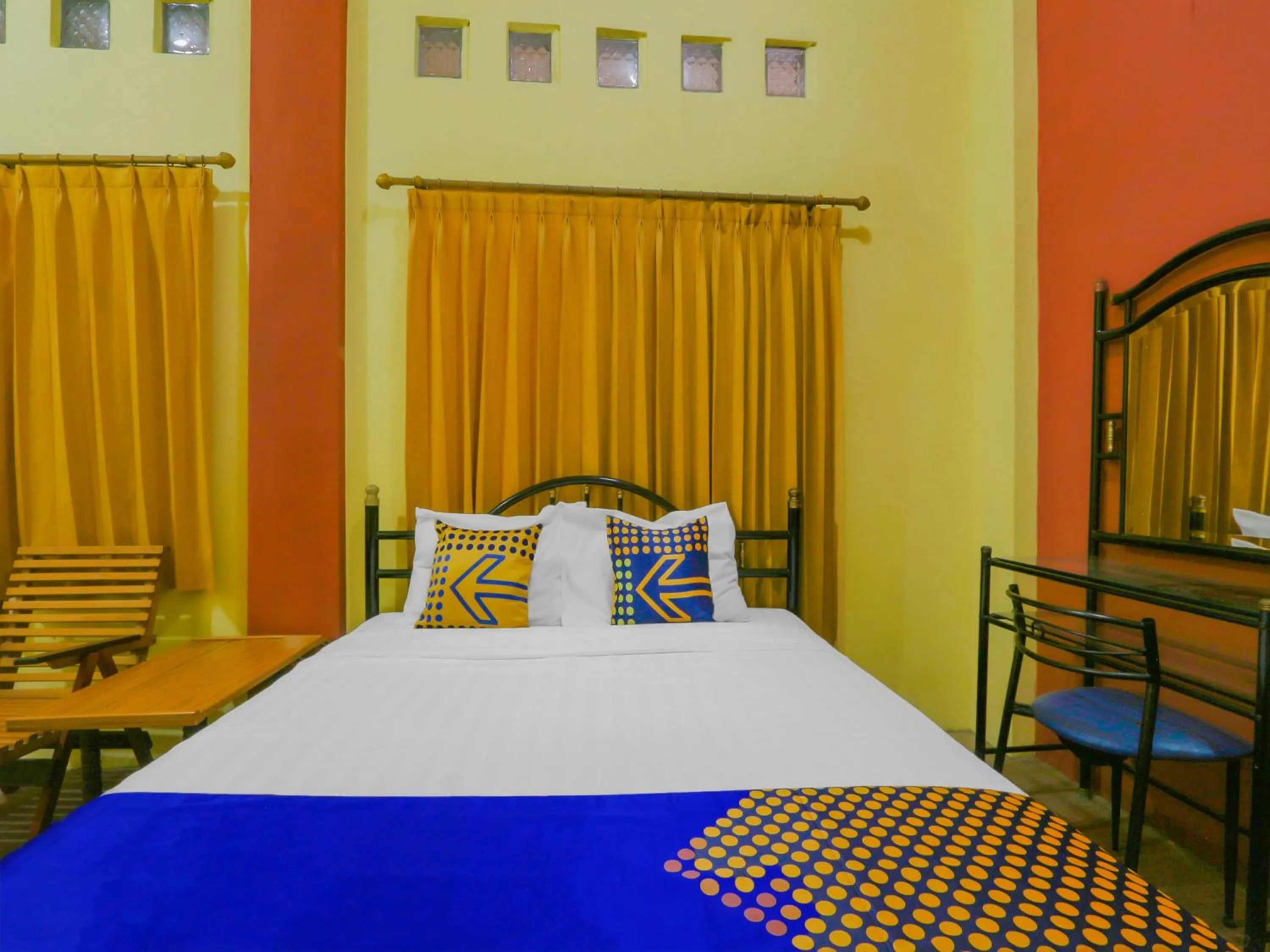 Bedroom in SPOT ON 90272 Istana Griya 1 Hotel