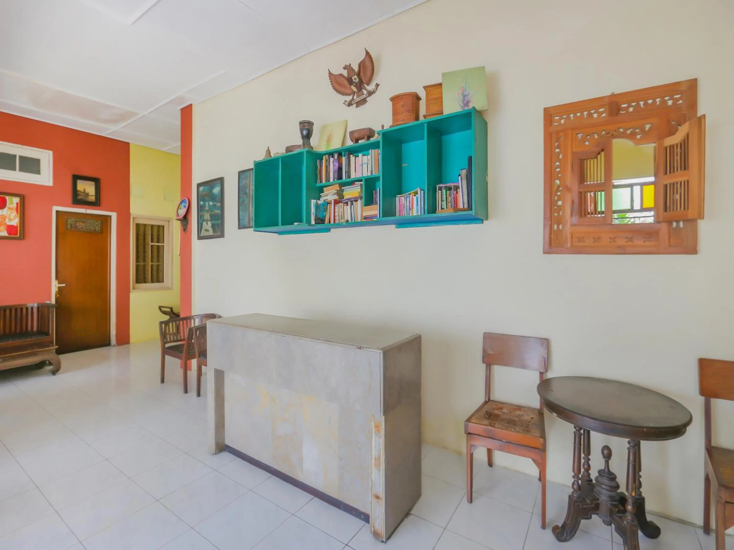 Lobby or reception in SPOT ON 90272 Istana Griya 1 Hotel