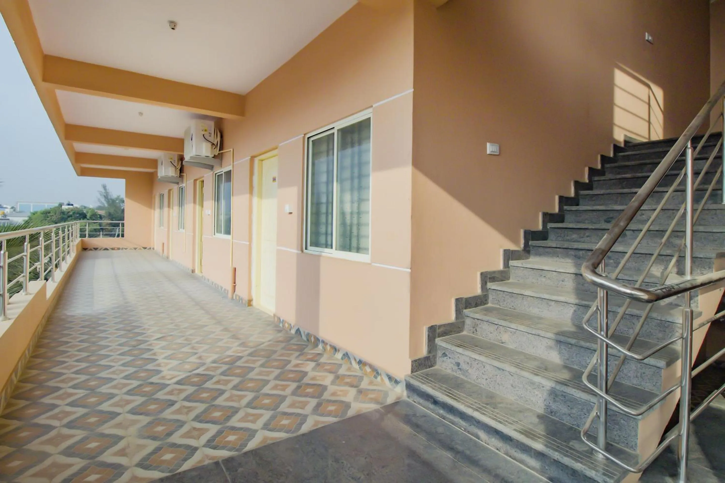 Lobby or reception in Hotel O P N K Suites