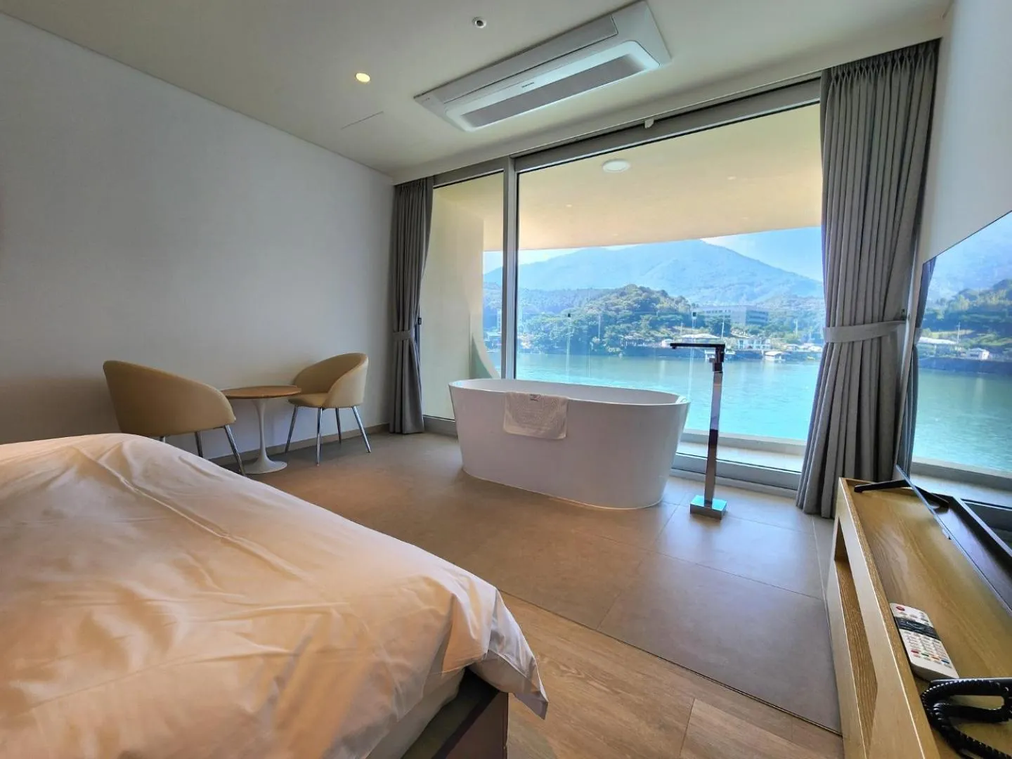 Bathroom in Gapyeong Suiteian Hotel&Resort