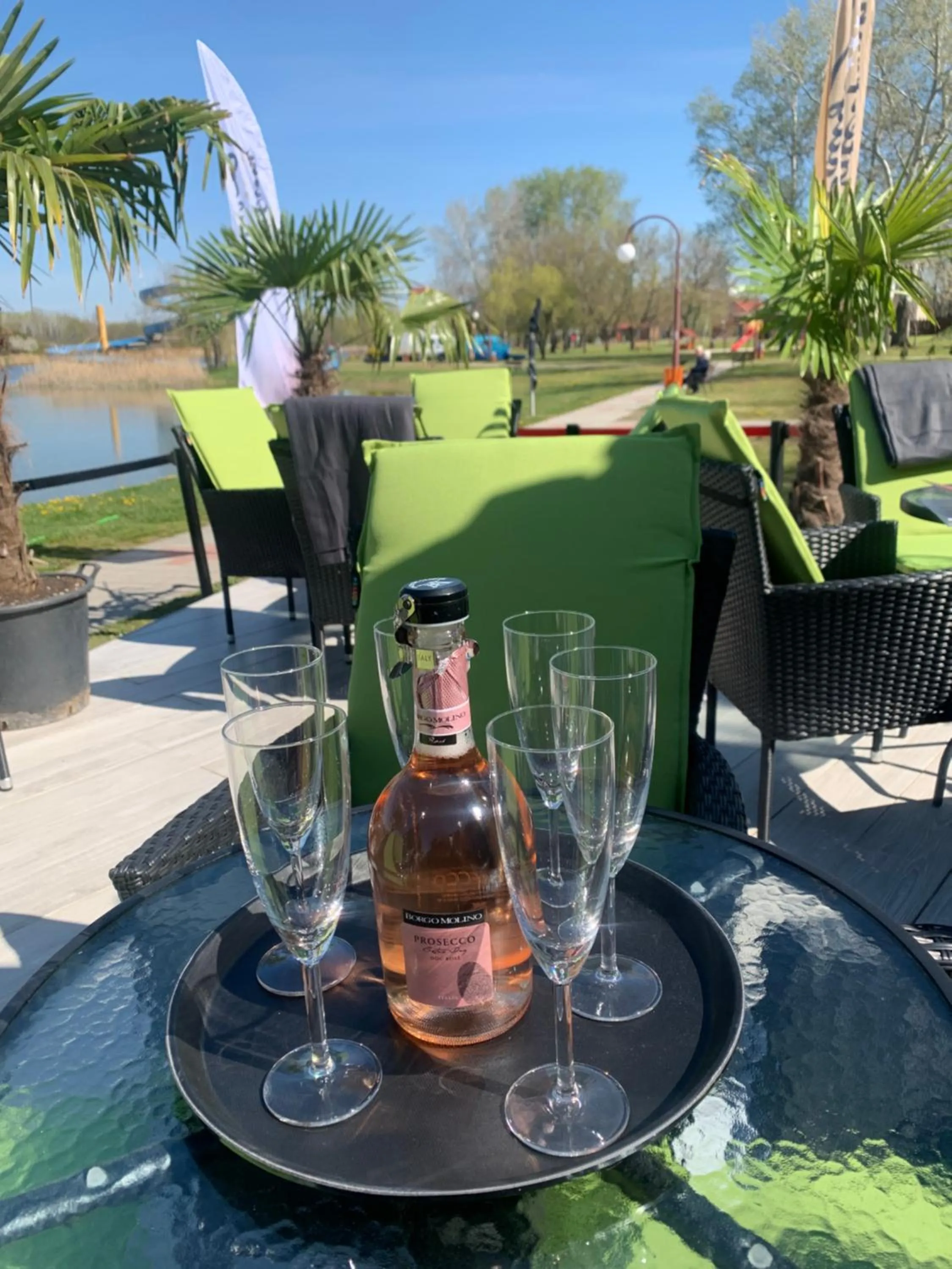 Drinks in Waterfront Lodge
