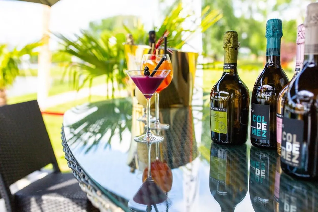 Drinks in Waterfront Lodge