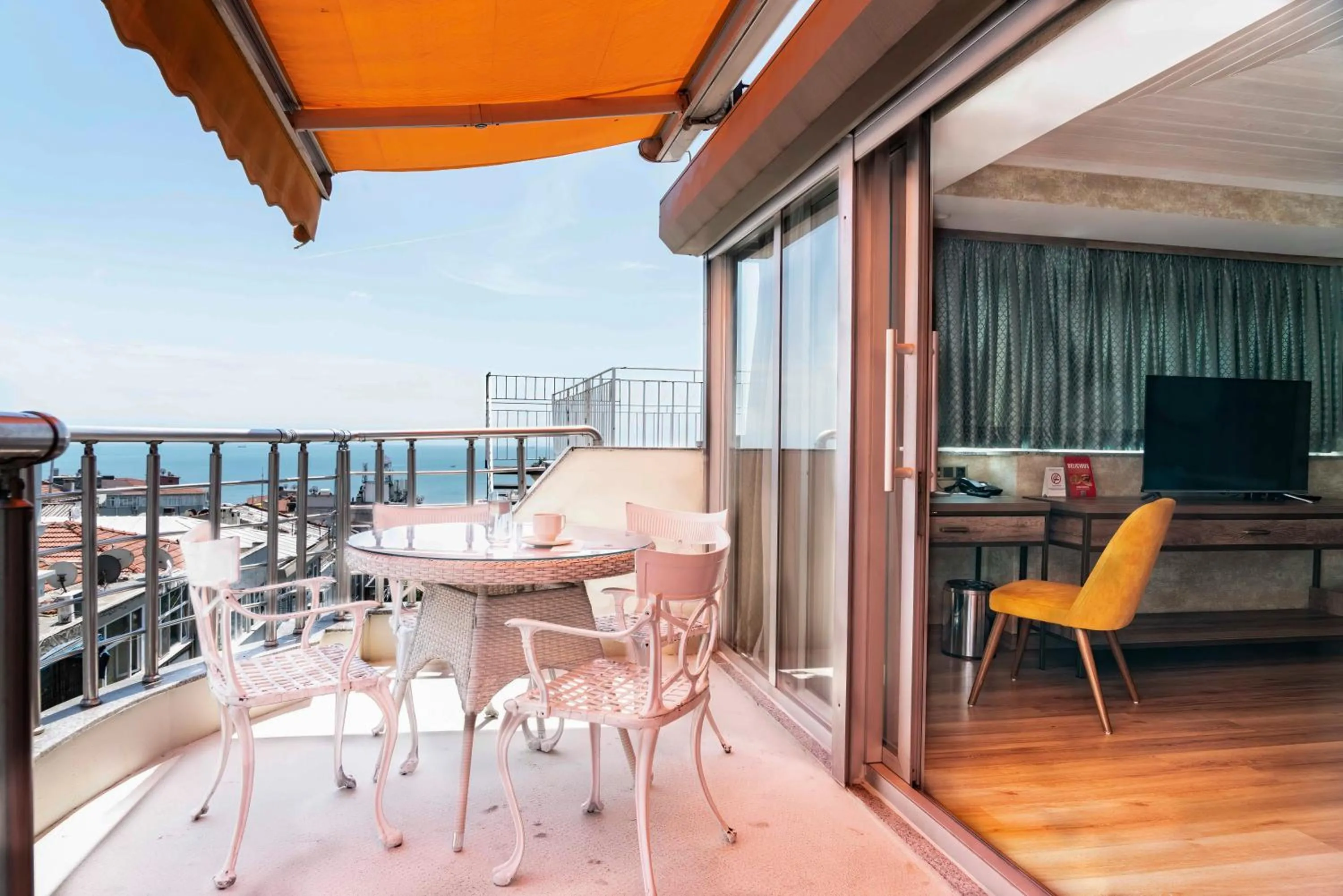 Natural landscape in Castle Franco Suites