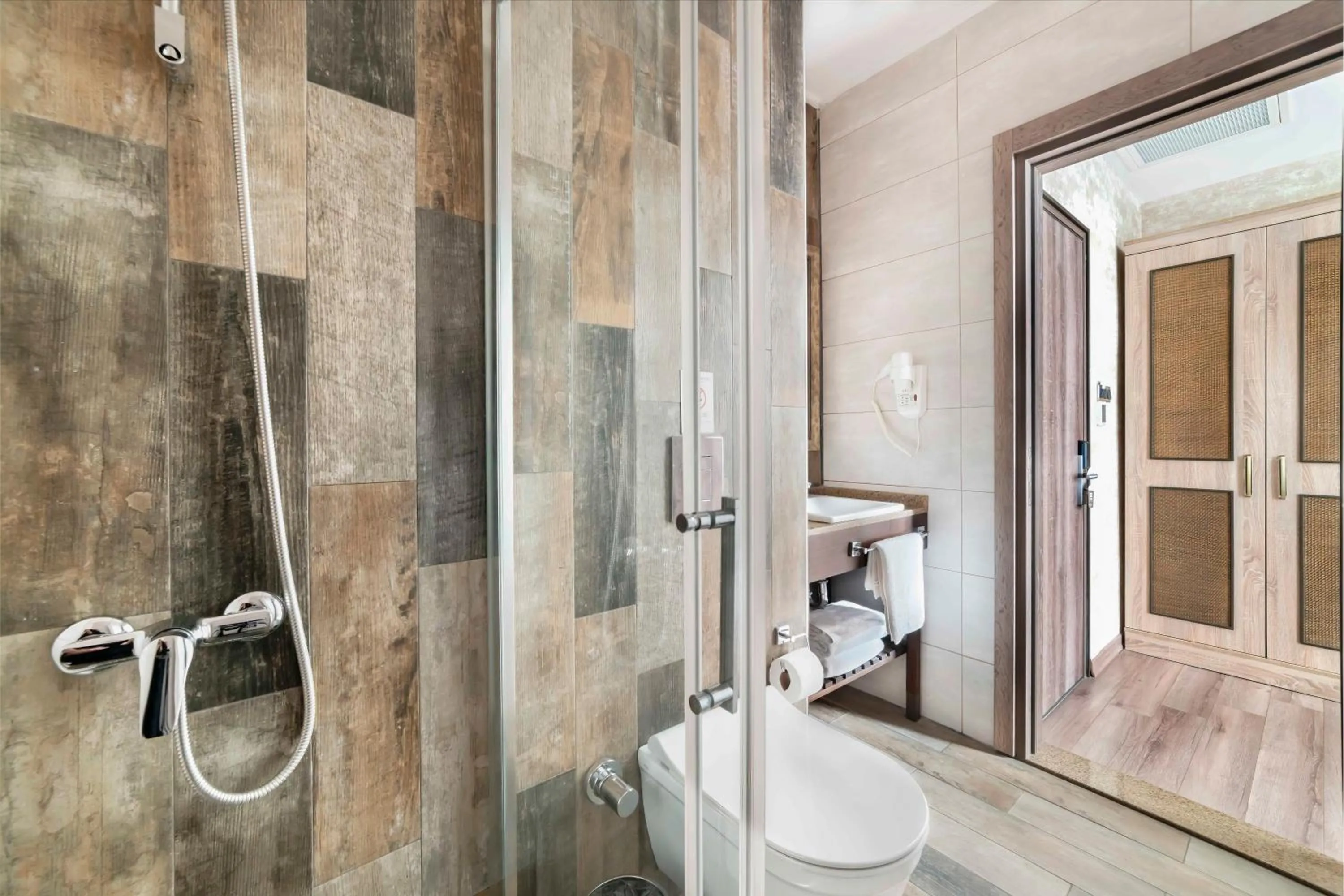 Shower in Castle Franco Suites