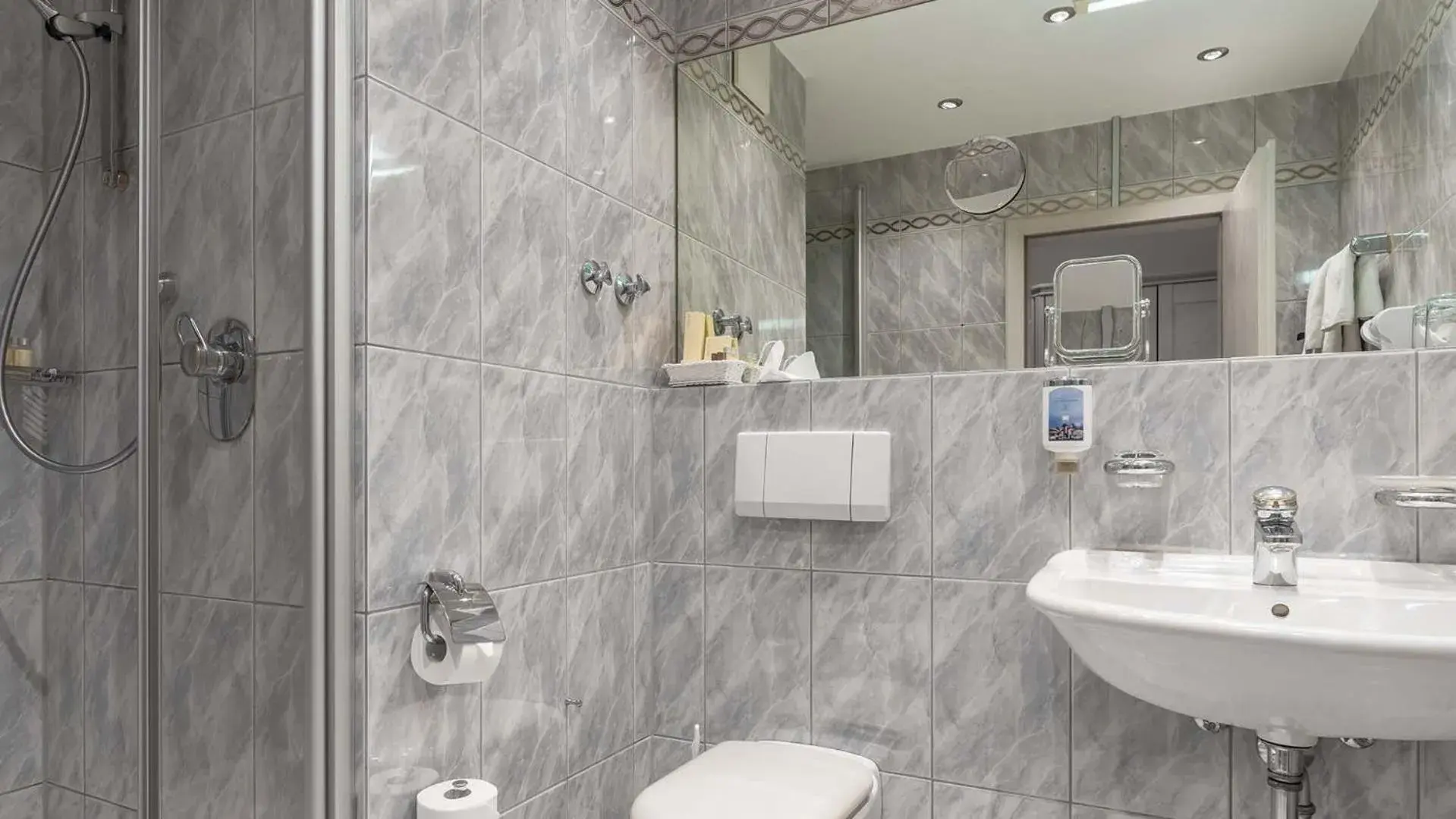 Family Room with Garden View in Hotel am Schlosspark Family Room with Garden View in Hotel am Schlosspark