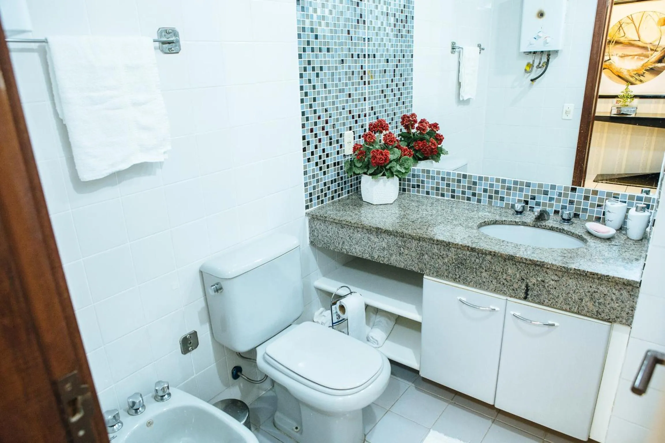 Bathroom in Alto Estilo Barra Posto 8