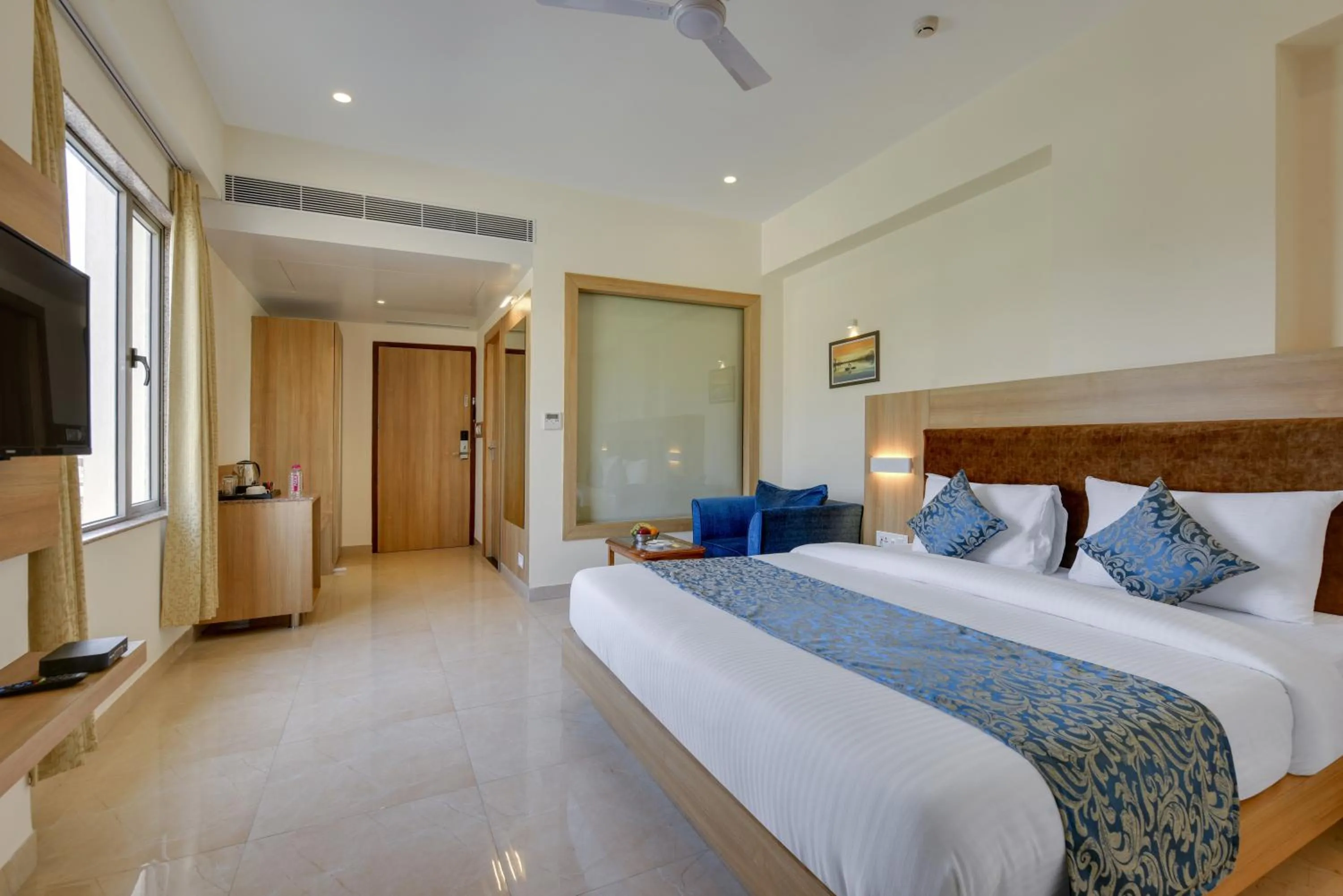 Bedroom, Bed in Hotel khumani By Hills N Dunes